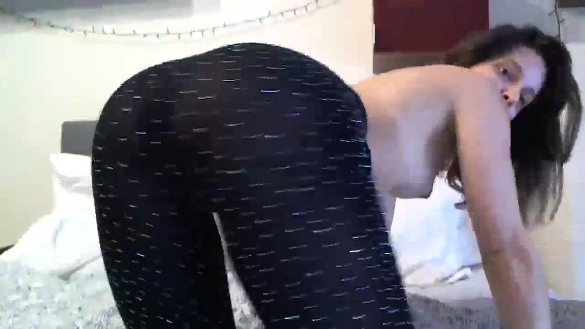 Gallery image thumbnail from Heaven_hot's myfreecams stream on, 08/19/2023, 15:45 image 15 of 20