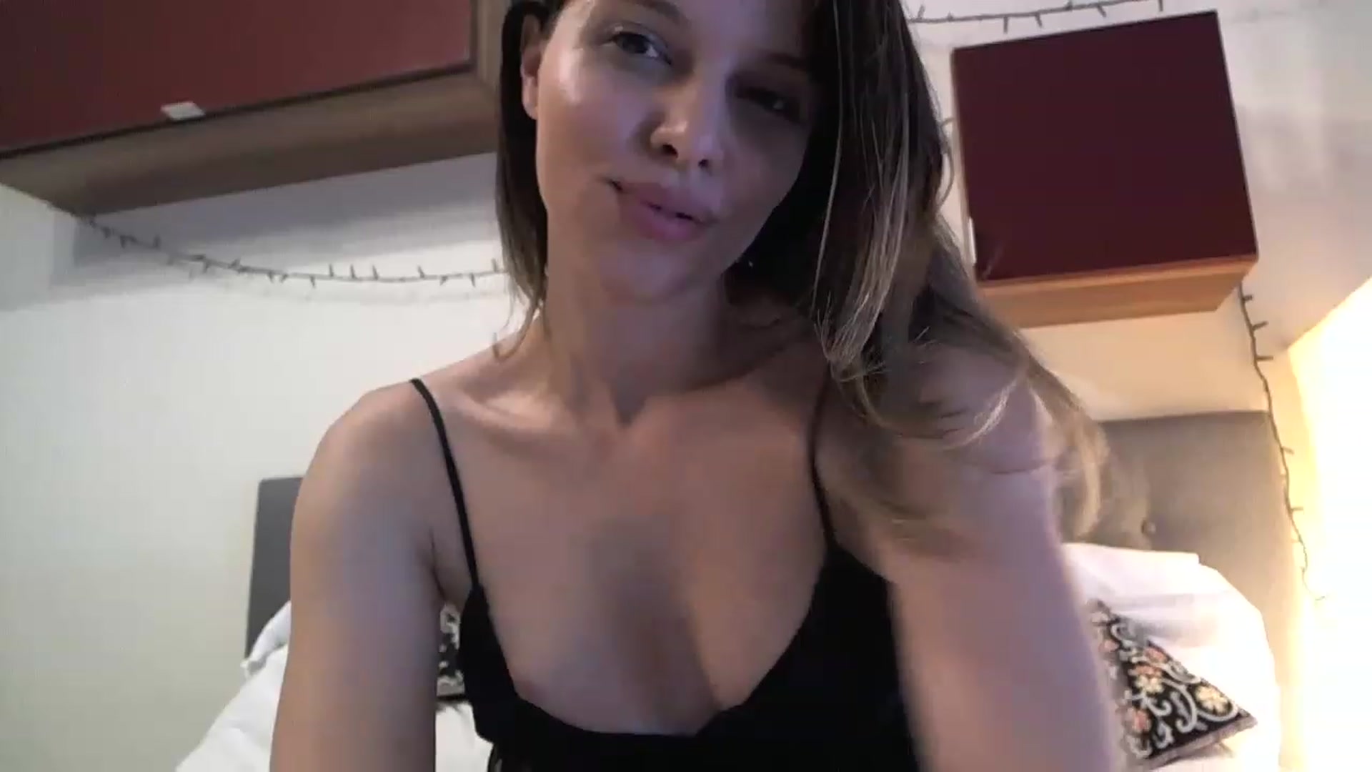 Gallery image thumbnail from Heaven_hot's myfreecams stream on, 08/23/2023, 13:50 image 16 of 20