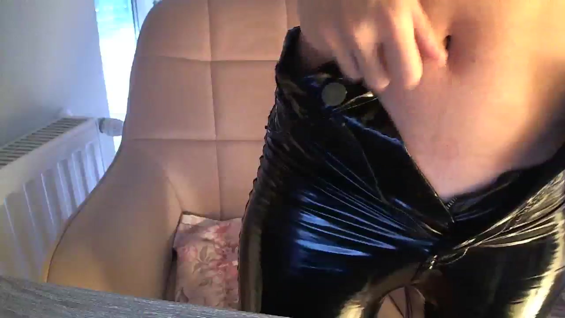 Gallery image thumbnail from Heaven_hot's myfreecams stream on, 10/07/2023, 14:46 image 16 of 20
