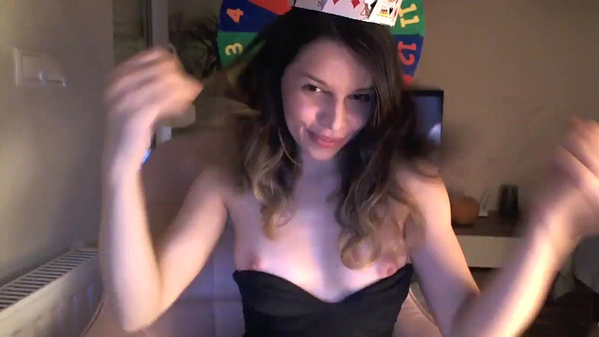 Gallery image thumbnail from Heaven_hot's myfreecams stream on, 10/30/2023, 17:09 image 3 of 20