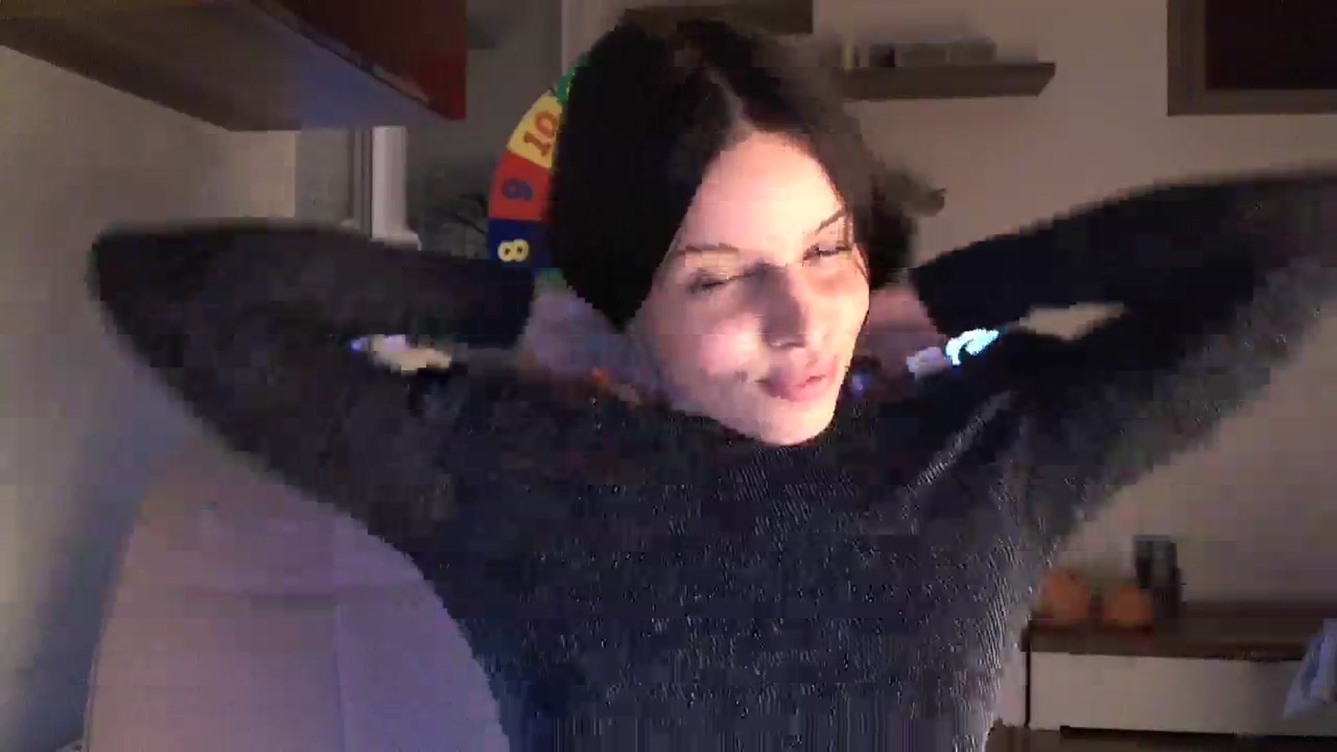 Gallery image thumbnail from Heaven_hot's myfreecams stream on, 11/05/2023, 13:35 image 4 of 20