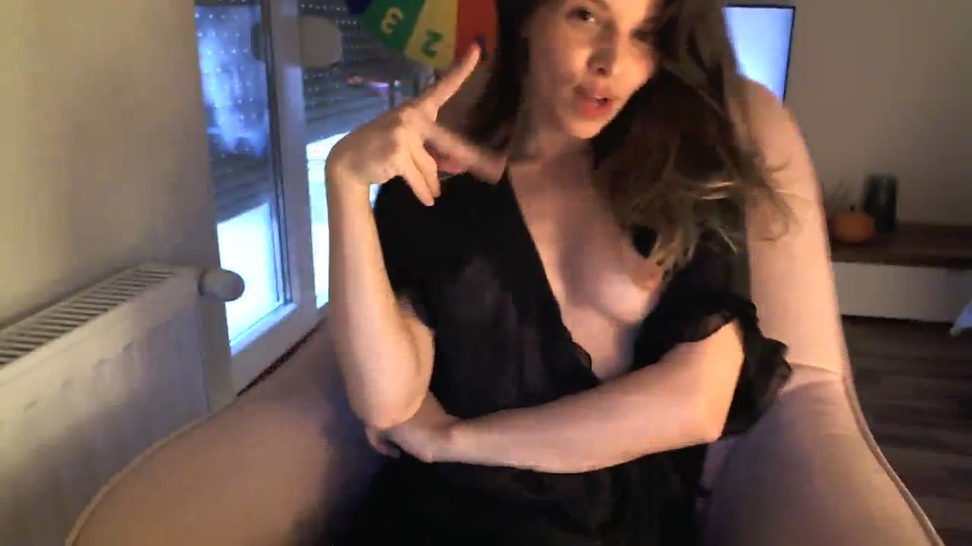 Gallery image thumbnail from Heaven_hot's myfreecams stream on, 11/11/2023, 14:19 image 13 of 20