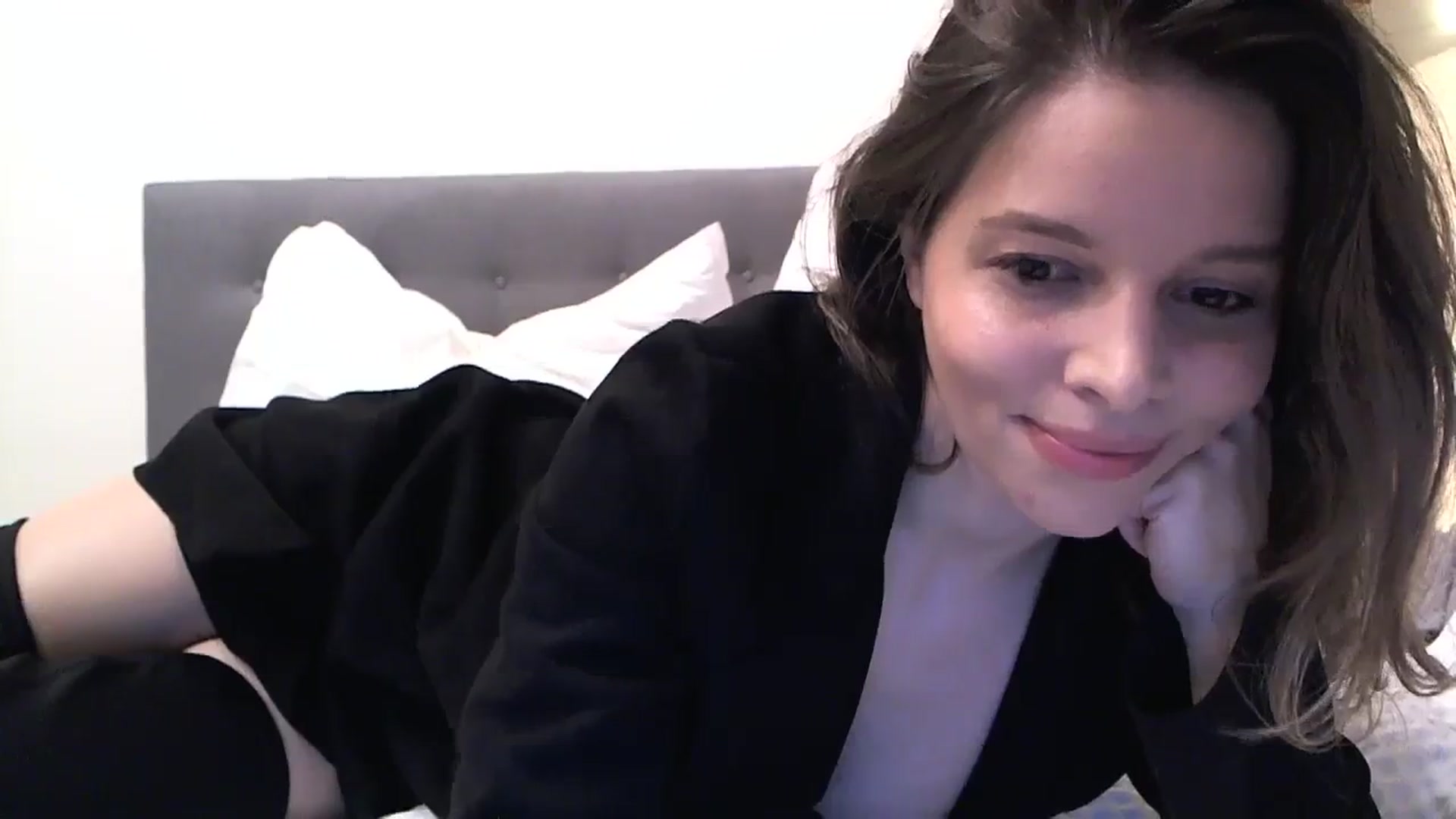 Gallery image thumbnail from Heaven_hot's myfreecams stream on, 12/02/2023, 14:50 image 10 of 20