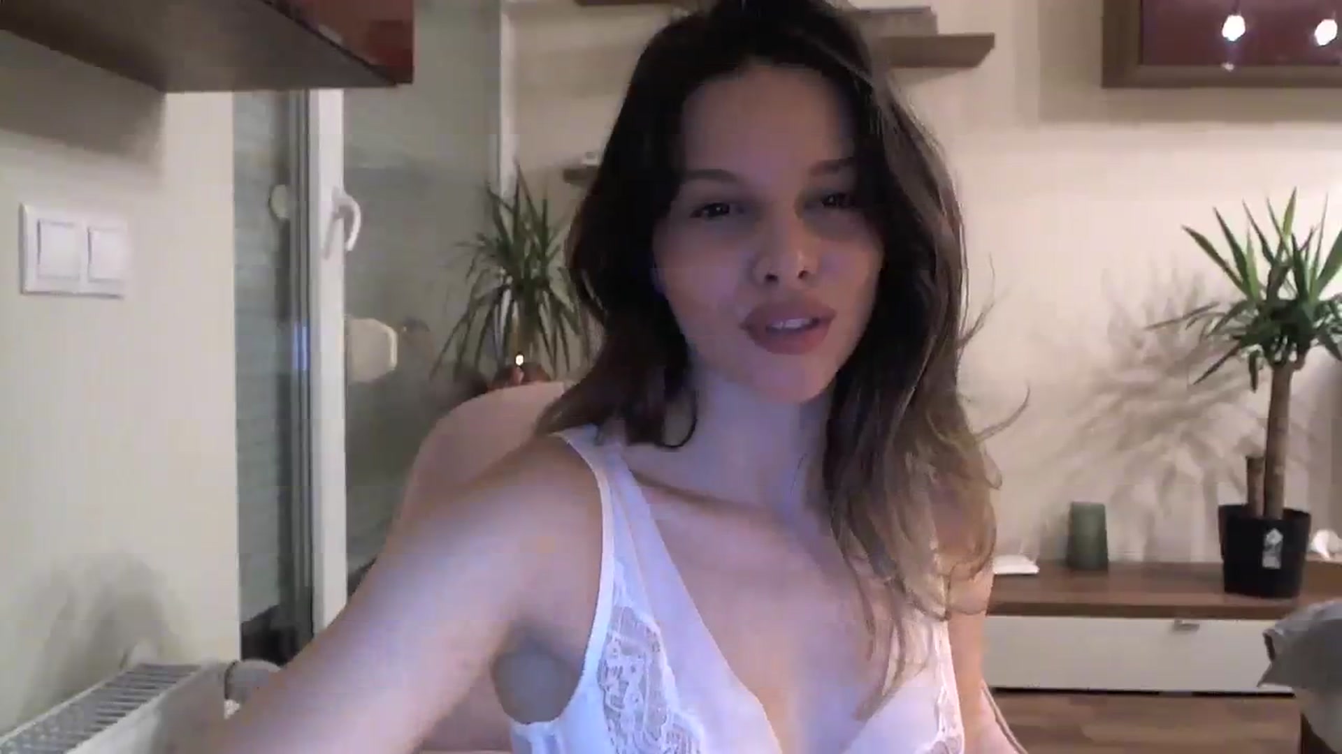 Gallery image thumbnail from Heaven_hot's myfreecams stream on, 12/02/2023, 15:27 image 16 of 20