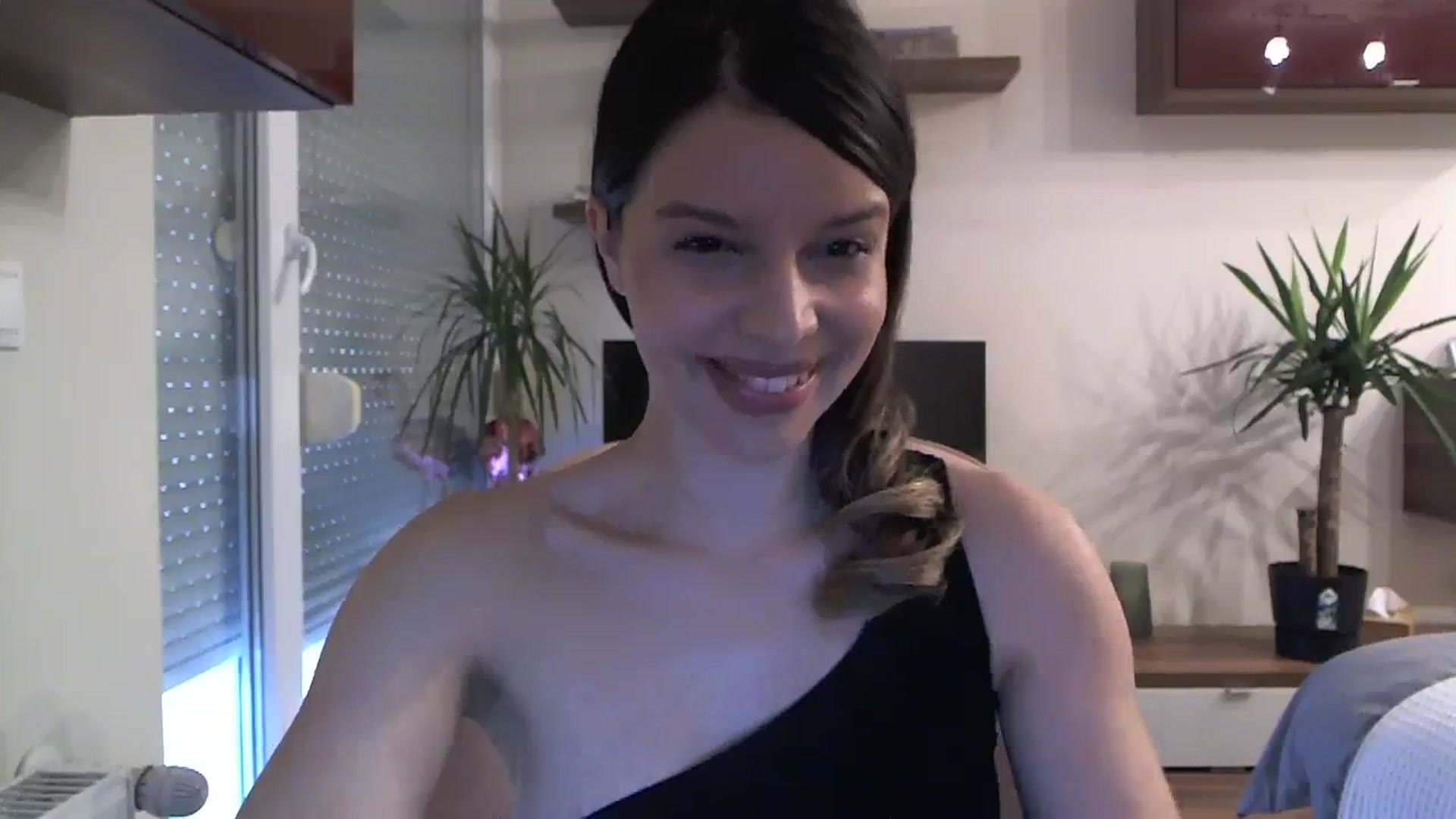 Gallery image thumbnail from Heaven_hot's myfreecams stream on, 12/03/2023, 14:46 image 3 of 20