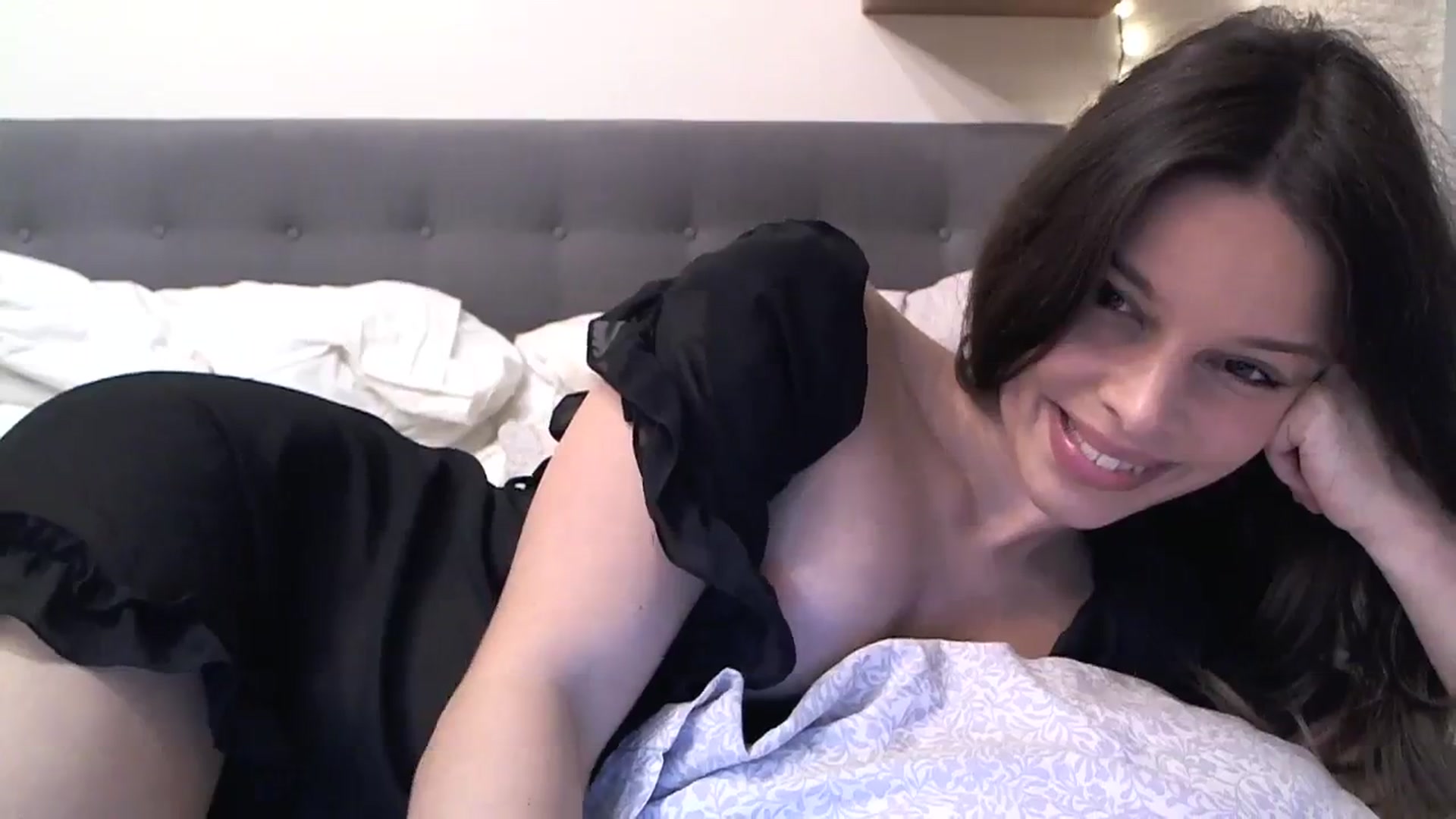 Gallery image thumbnail from Heaven_hot's myfreecams stream on, 12/08/2023, 12:41 image 8 of 20