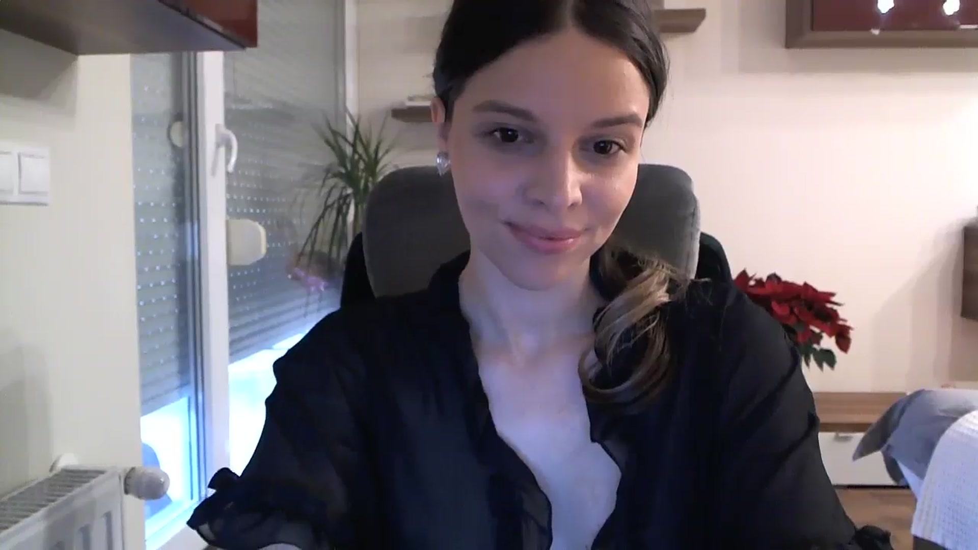 Gallery image thumbnail from Heaven_hot's myfreecams stream on, 12/10/2023, 12:57 image 10 of 20