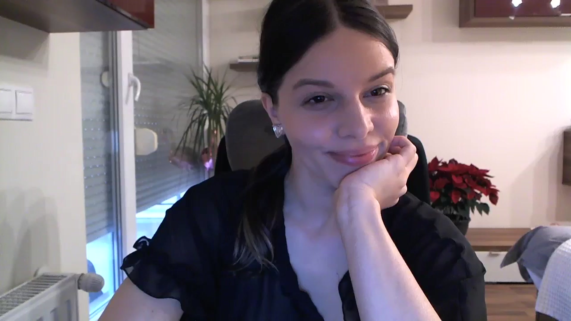 Gallery image thumbnail from Heaven_hot's myfreecams stream on, 12/10/2023, 12:57 image 19 of 20