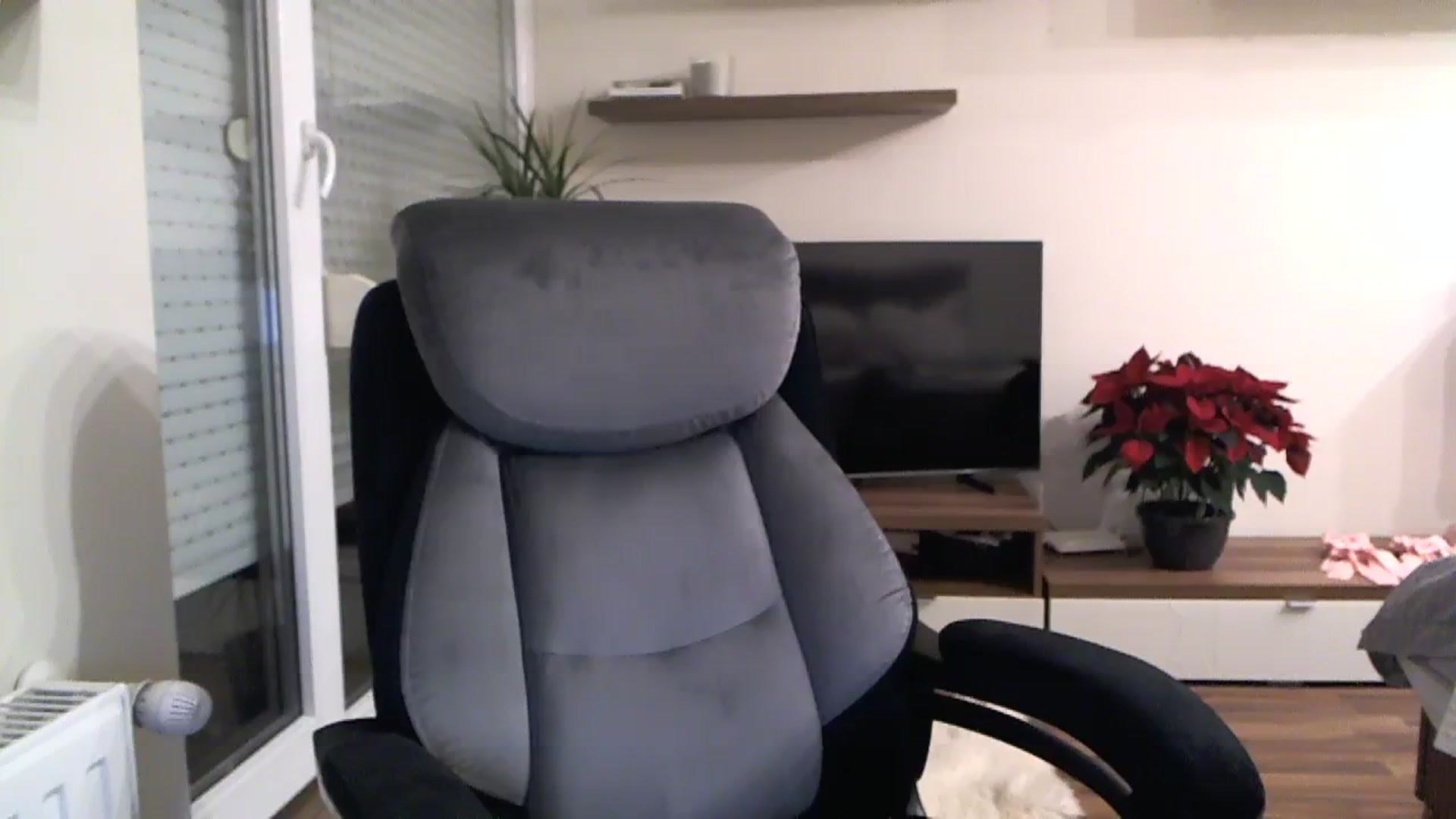 Gallery image thumbnail from Heaven_hot's myfreecams stream on, 12/10/2023, 17:29 image 5 of 20