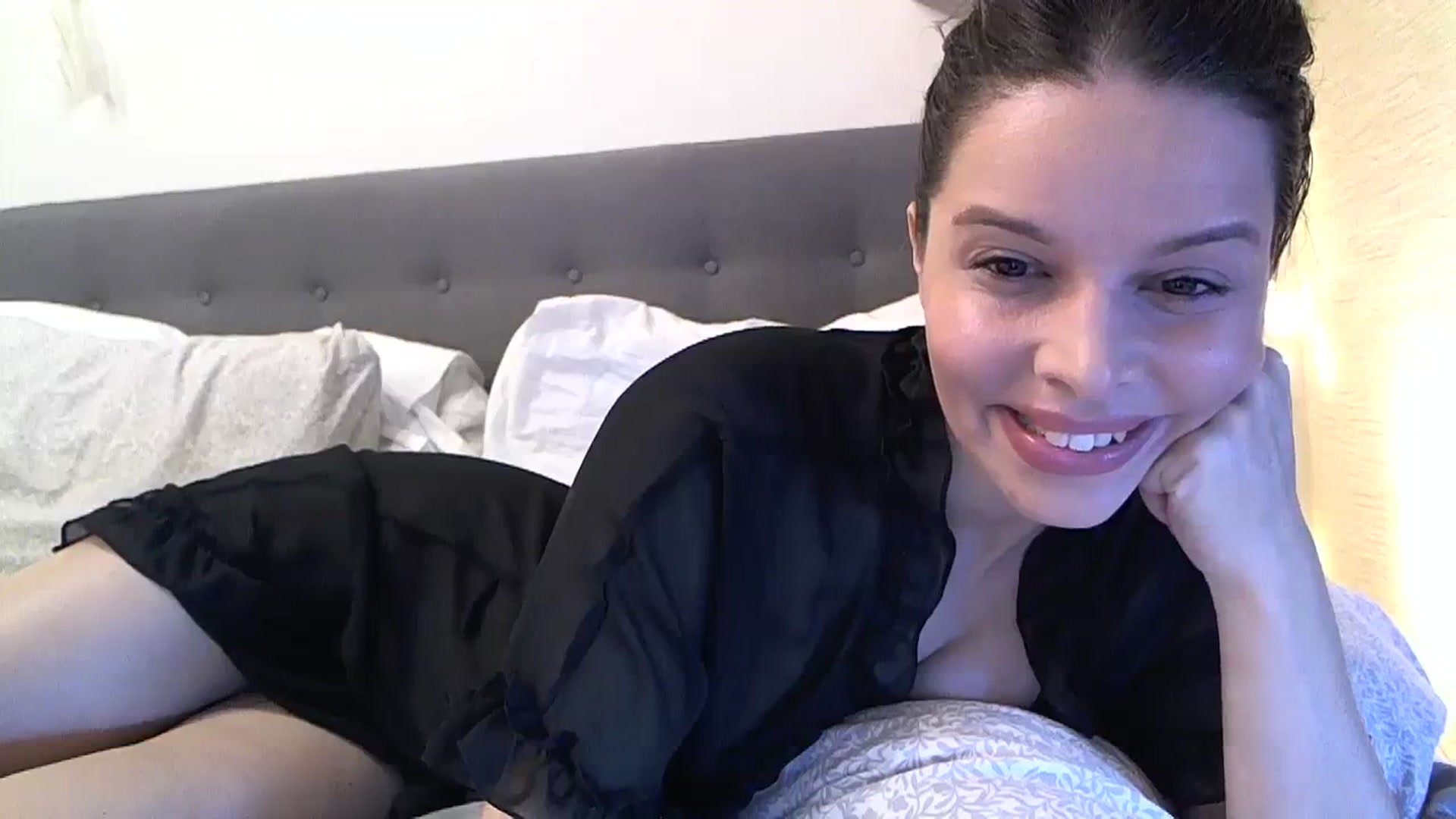 Gallery image thumbnail from Heaven_hot's myfreecams stream on, 12/11/2023, 13:54 image 6 of 20