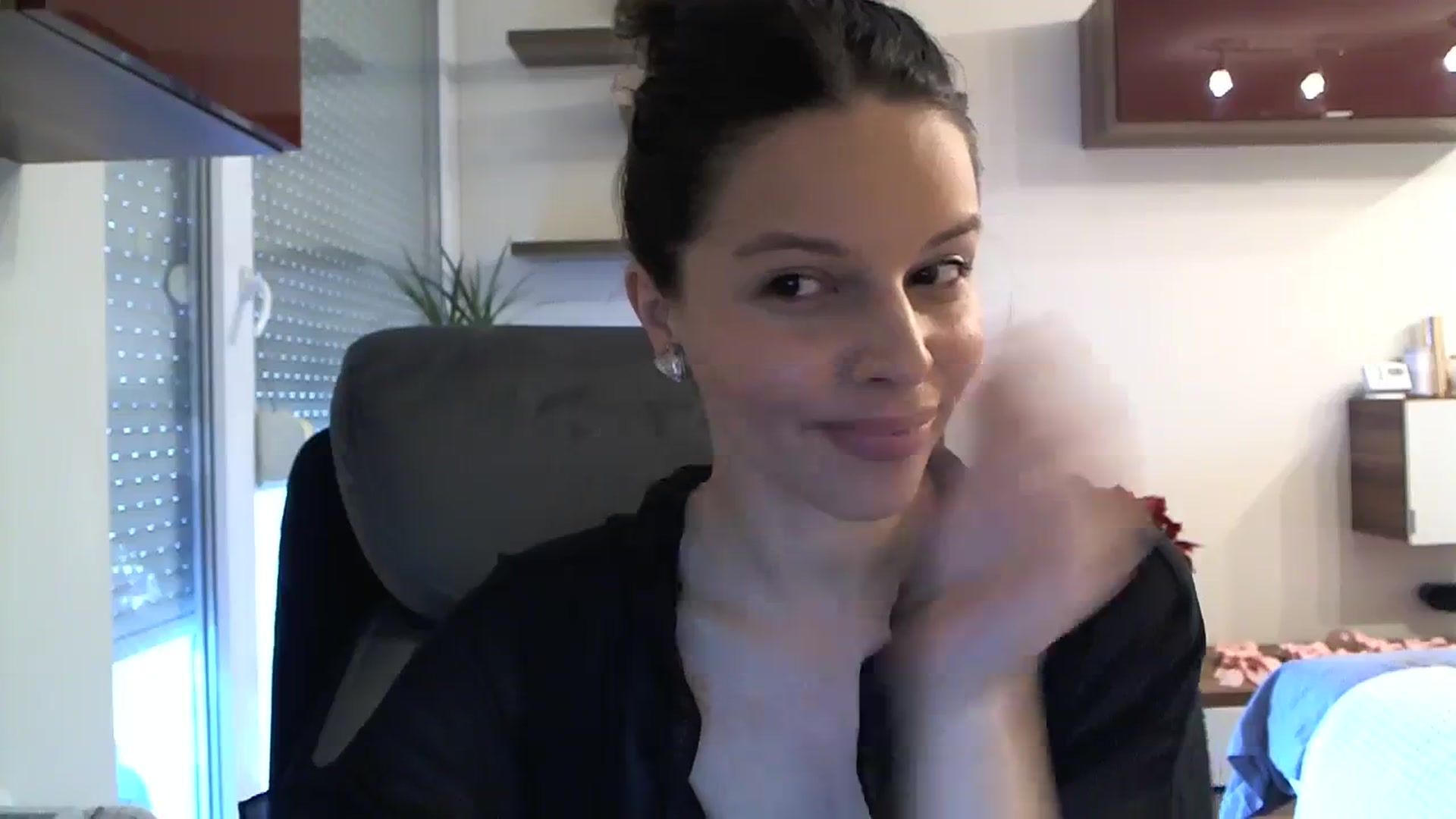 Gallery image thumbnail from Heaven_hot's myfreecams stream on, 12/11/2023, 13:54 image 13 of 20