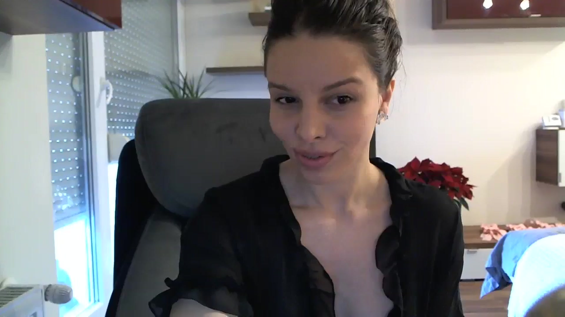 Gallery image thumbnail from Heaven_hot's myfreecams stream on, 12/11/2023, 13:54 image 12 of 20