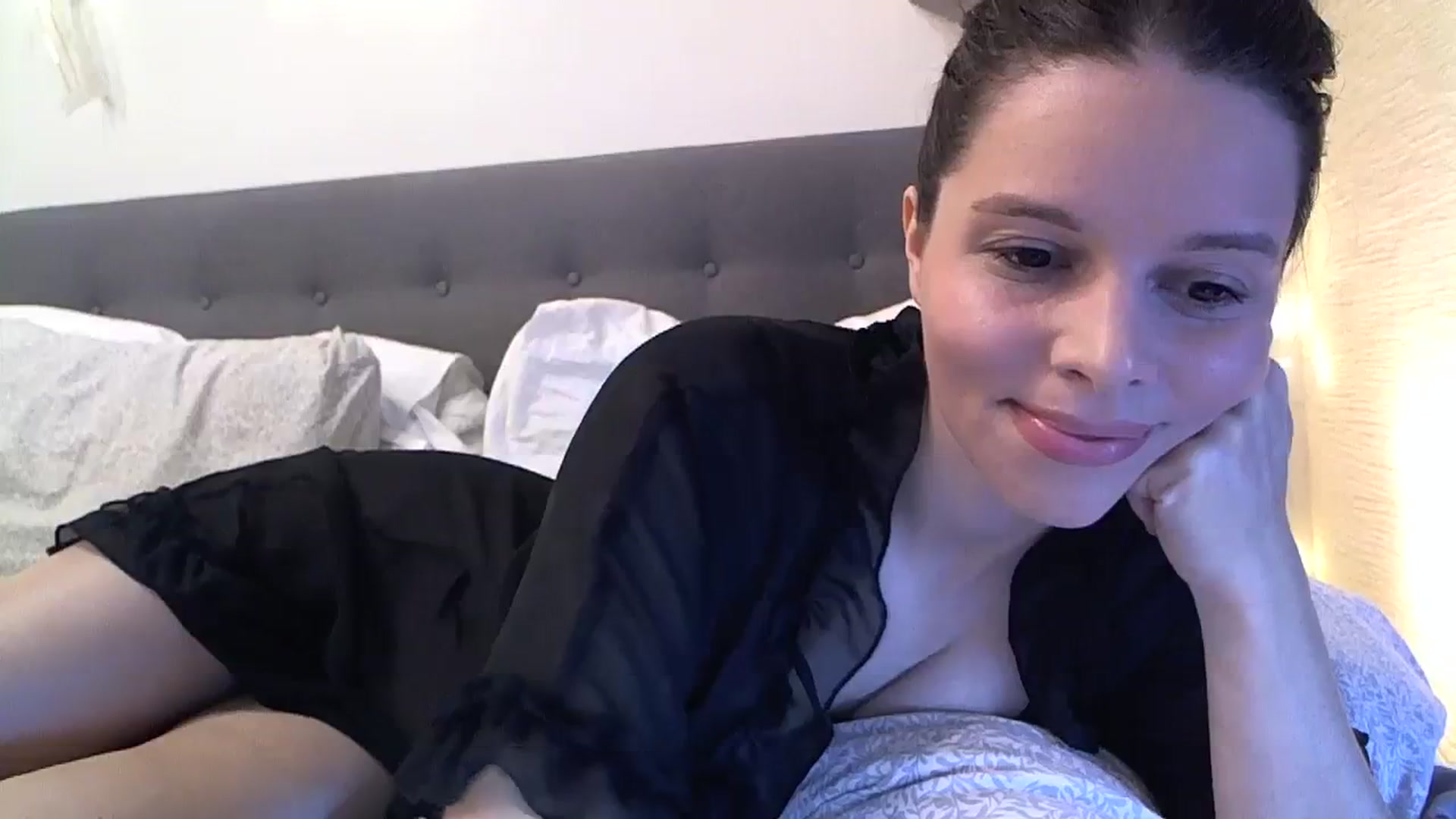 Gallery image thumbnail from Heaven_hot's myfreecams stream on, 12/11/2023, 13:54 image 5 of 20