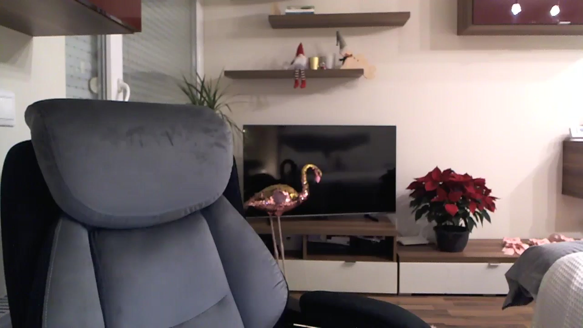 Gallery image thumbnail from Heaven_hot's myfreecams stream on, 12/11/2023, 17:16 image 7 of 20