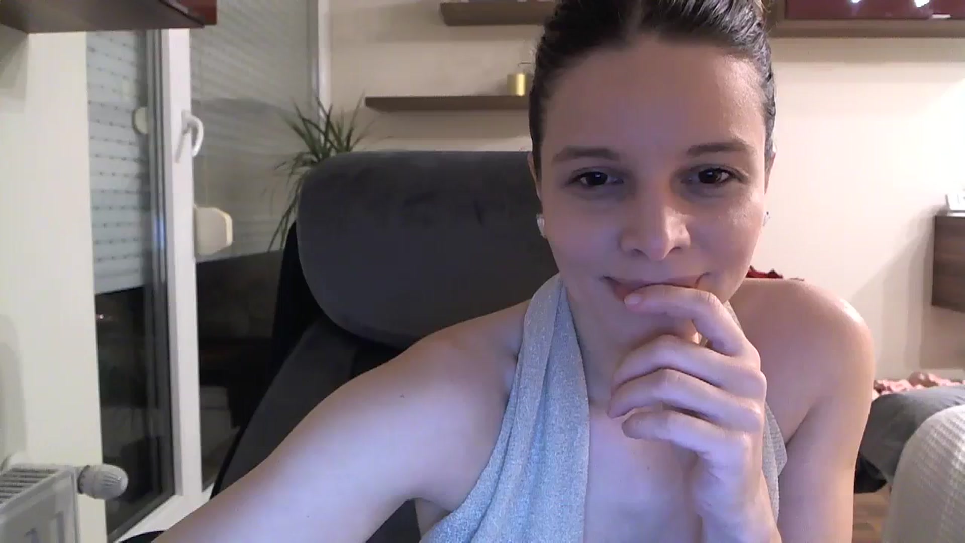 Gallery image thumbnail from Heaven_hot's myfreecams stream on, 12/11/2023, 17:16 image 15 of 20