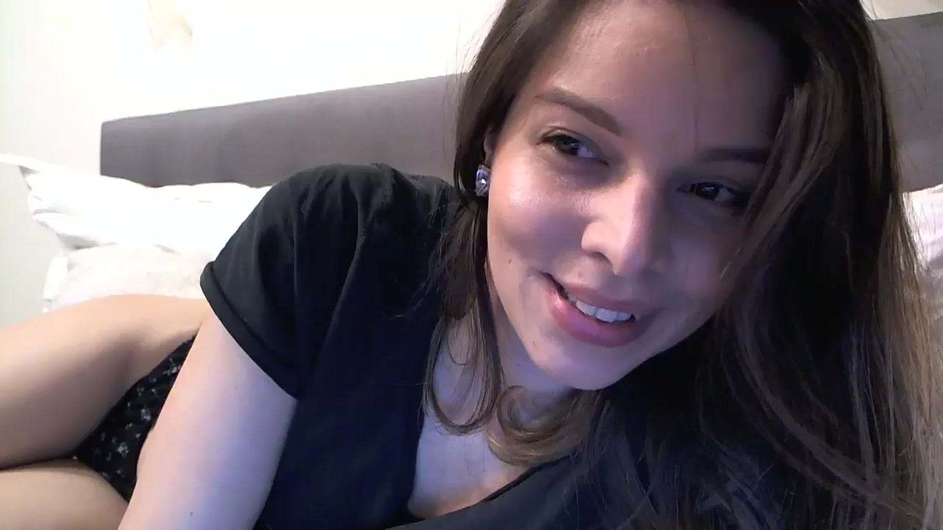 Gallery image thumbnail from Heaven_hot's myfreecams stream on, 12/13/2023, 15:12 image 18 of 20