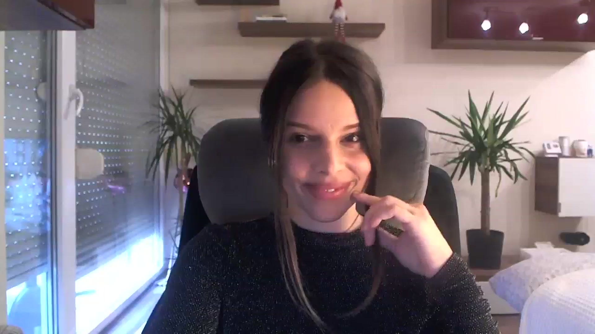 Gallery image thumbnail from Heaven_hot's myfreecams stream on, 12/17/2023, 13:22 image 2 of 20