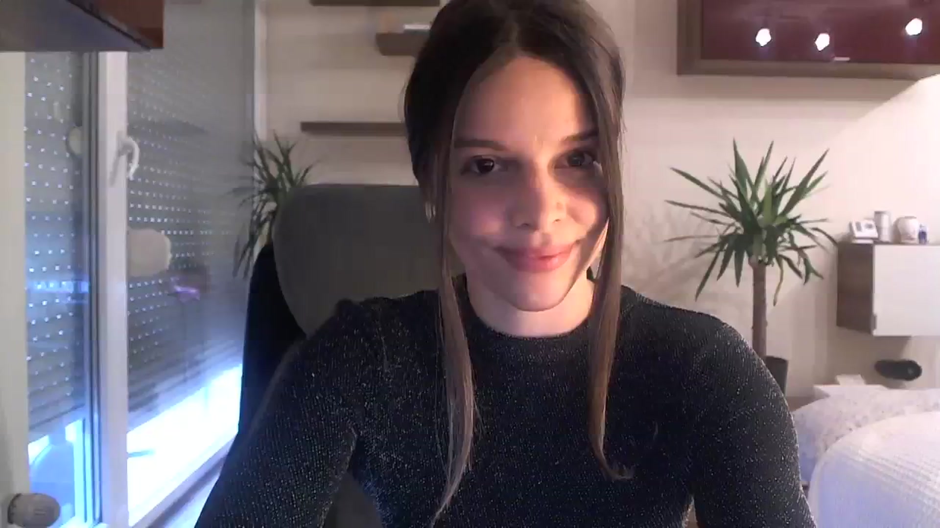 Gallery image thumbnail from Heaven_hot's myfreecams stream on, 12/17/2023, 13:22 image 9 of 20