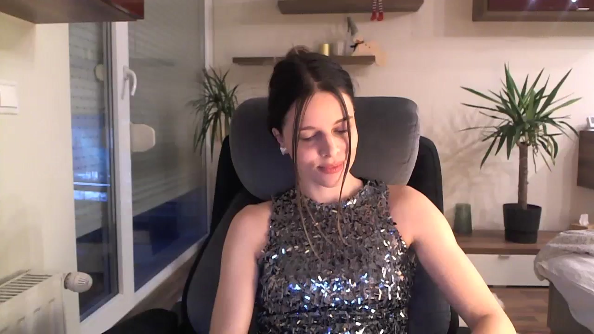 Gallery image thumbnail from Heaven_hot's myfreecams stream on, 12/23/2023, 15:14 image 16 of 20