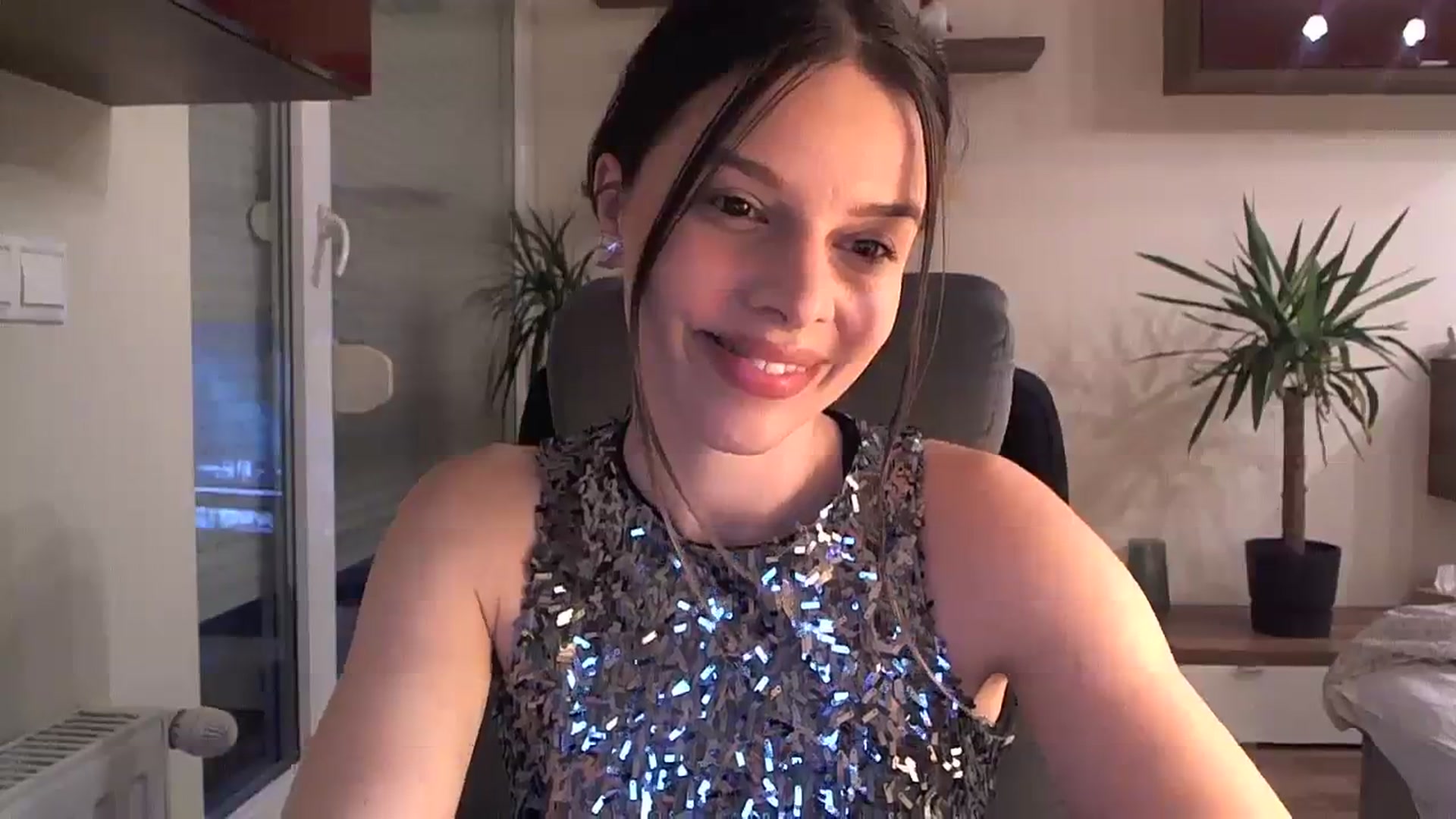 Gallery image thumbnail from Heaven_hot's myfreecams stream on, 12/23/2023, 15:14 image 11 of 20