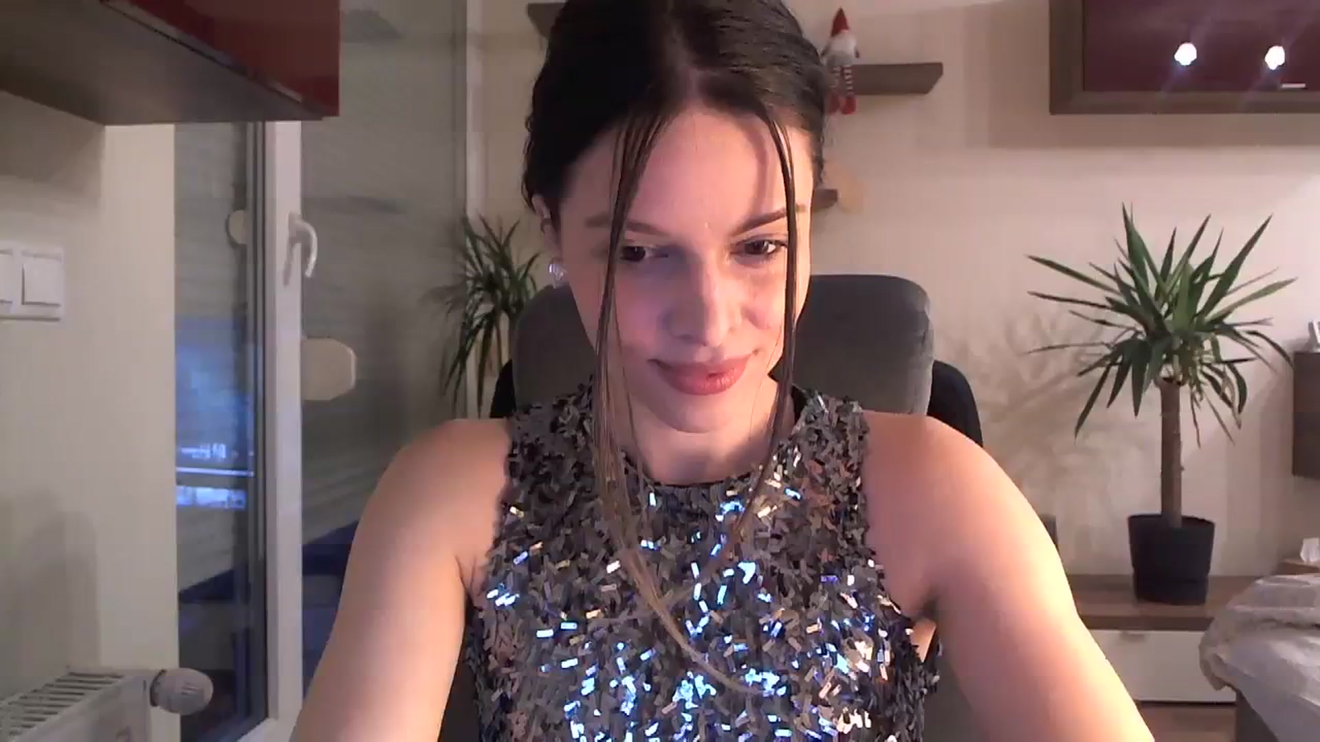 Gallery image thumbnail from Heaven_hot's myfreecams stream on, 12/23/2023, 15:14 image 8 of 20
