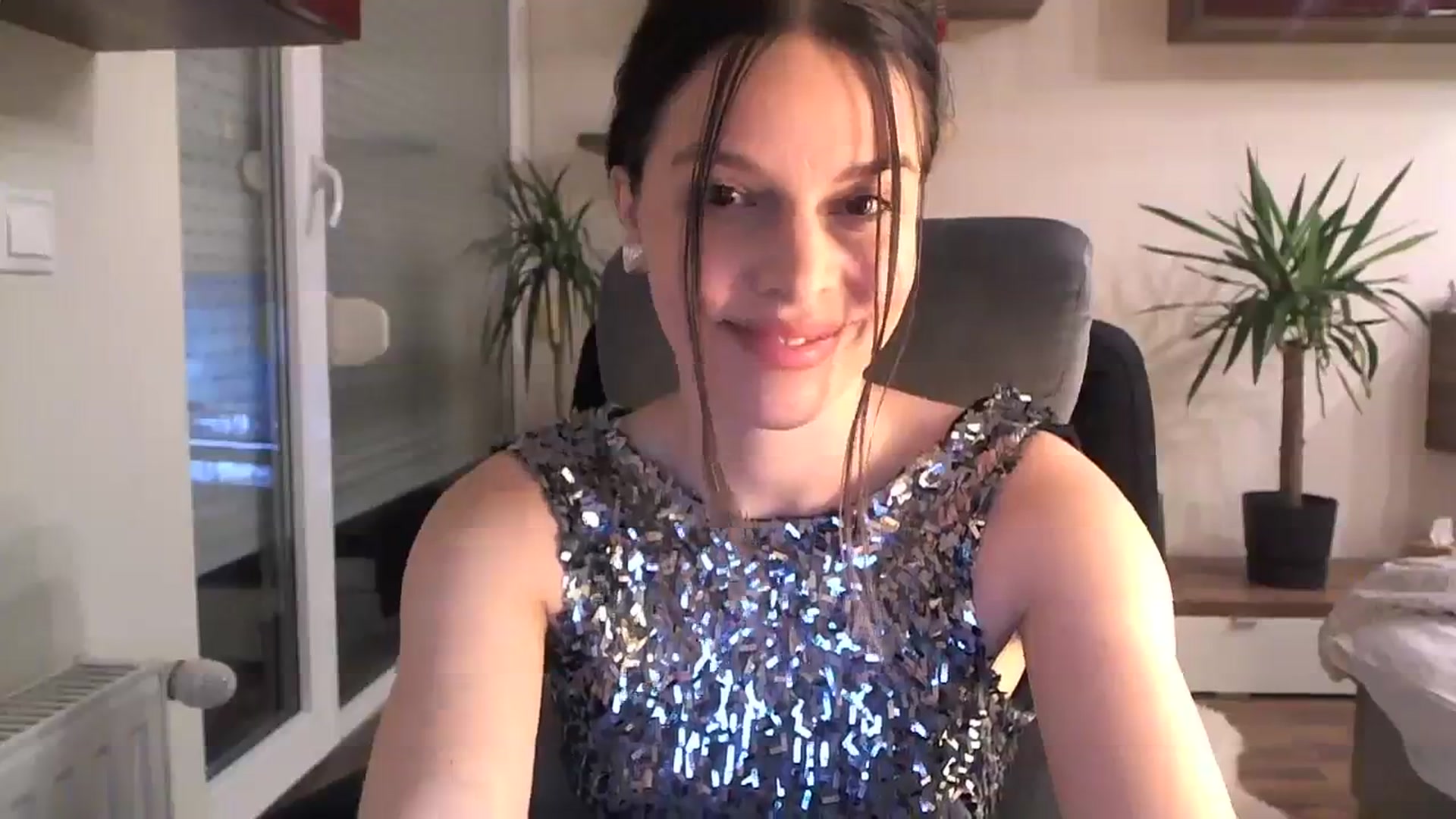 Gallery image thumbnail from Heaven_hot's myfreecams stream on, 12/23/2023, 15:34 image 3 of 20