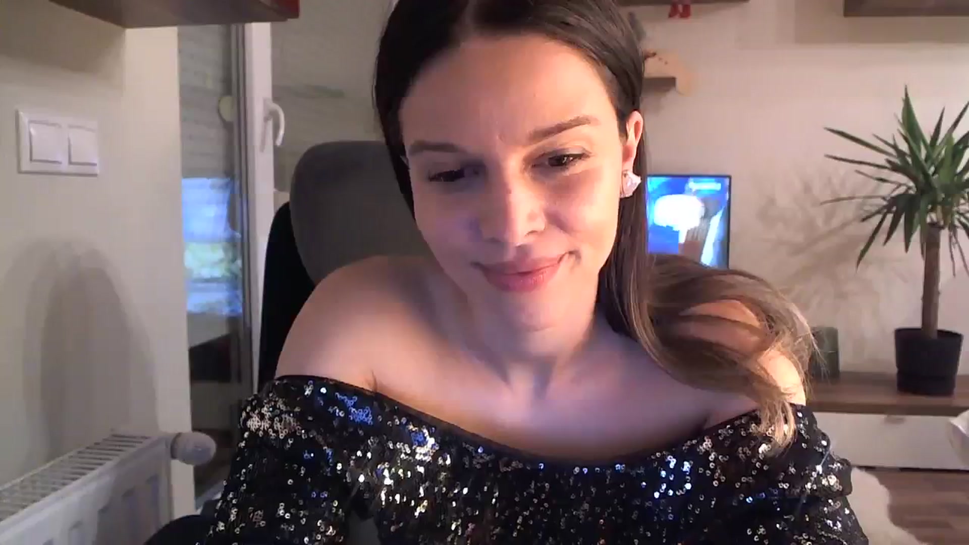 Gallery image thumbnail from Heaven_hot's myfreecams stream on, 12/24/2023, 15:54 image 20 of 20