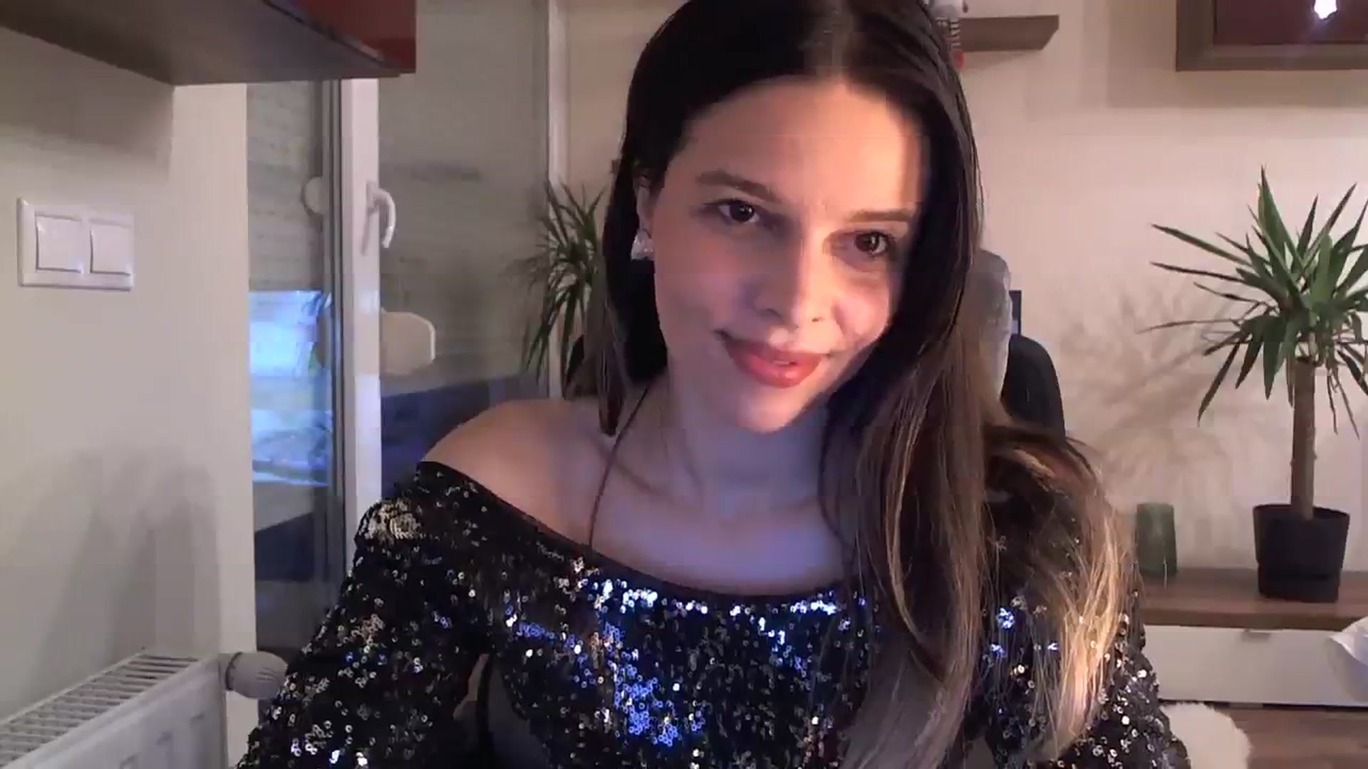 Gallery image thumbnail from Heaven_hot's myfreecams stream on, 12/24/2023, 15:54 image 2 of 20