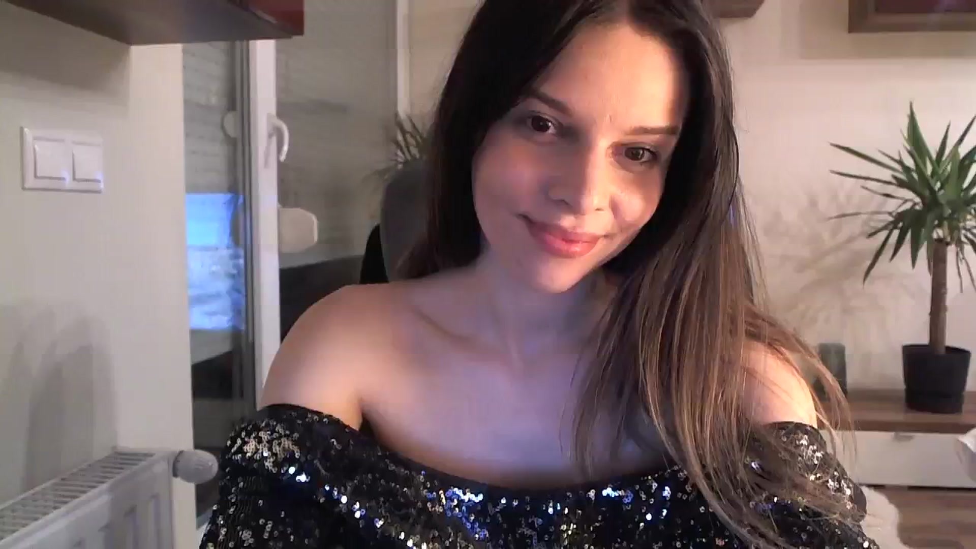 Gallery image thumbnail from Heaven_hot's myfreecams stream on, 12/24/2023, 15:54 image 13 of 20
