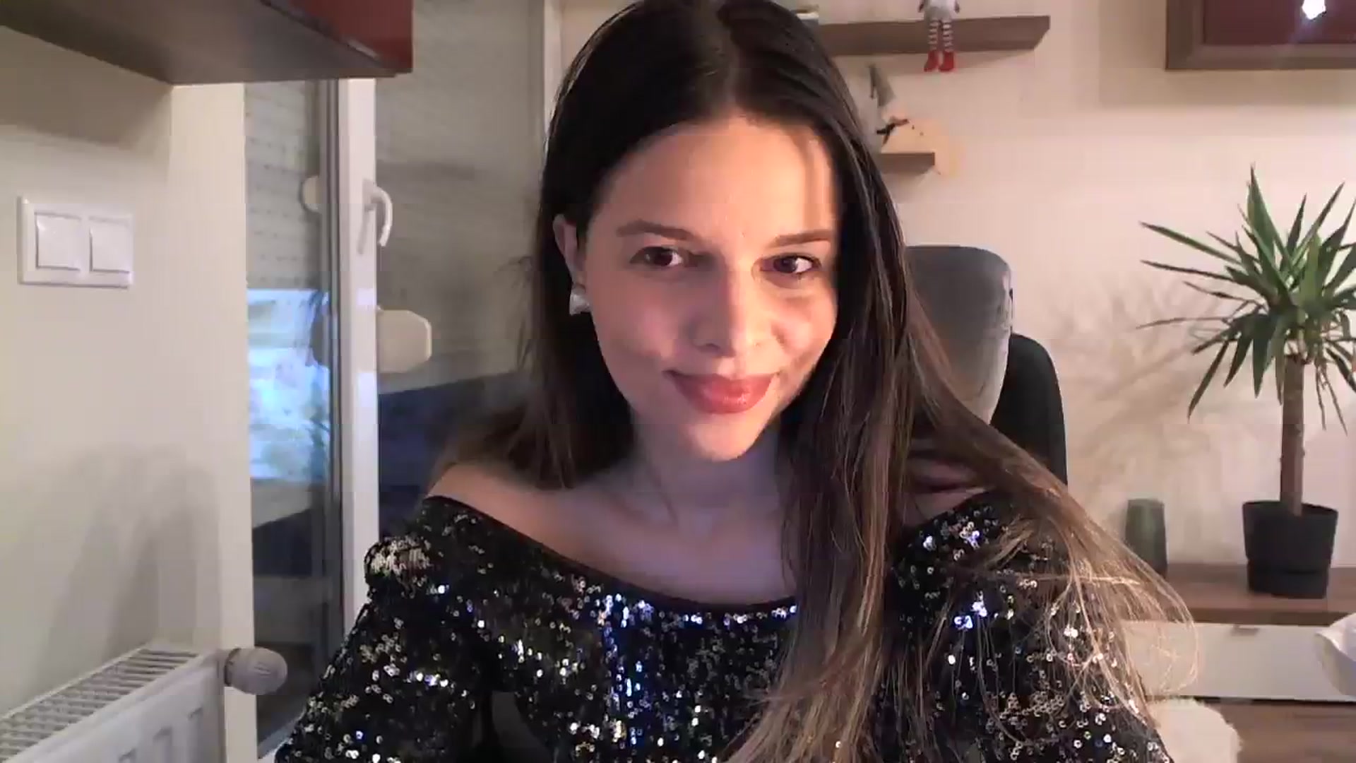 Gallery image thumbnail from Heaven_hot's myfreecams stream on, 12/24/2023, 15:54 image 4 of 20