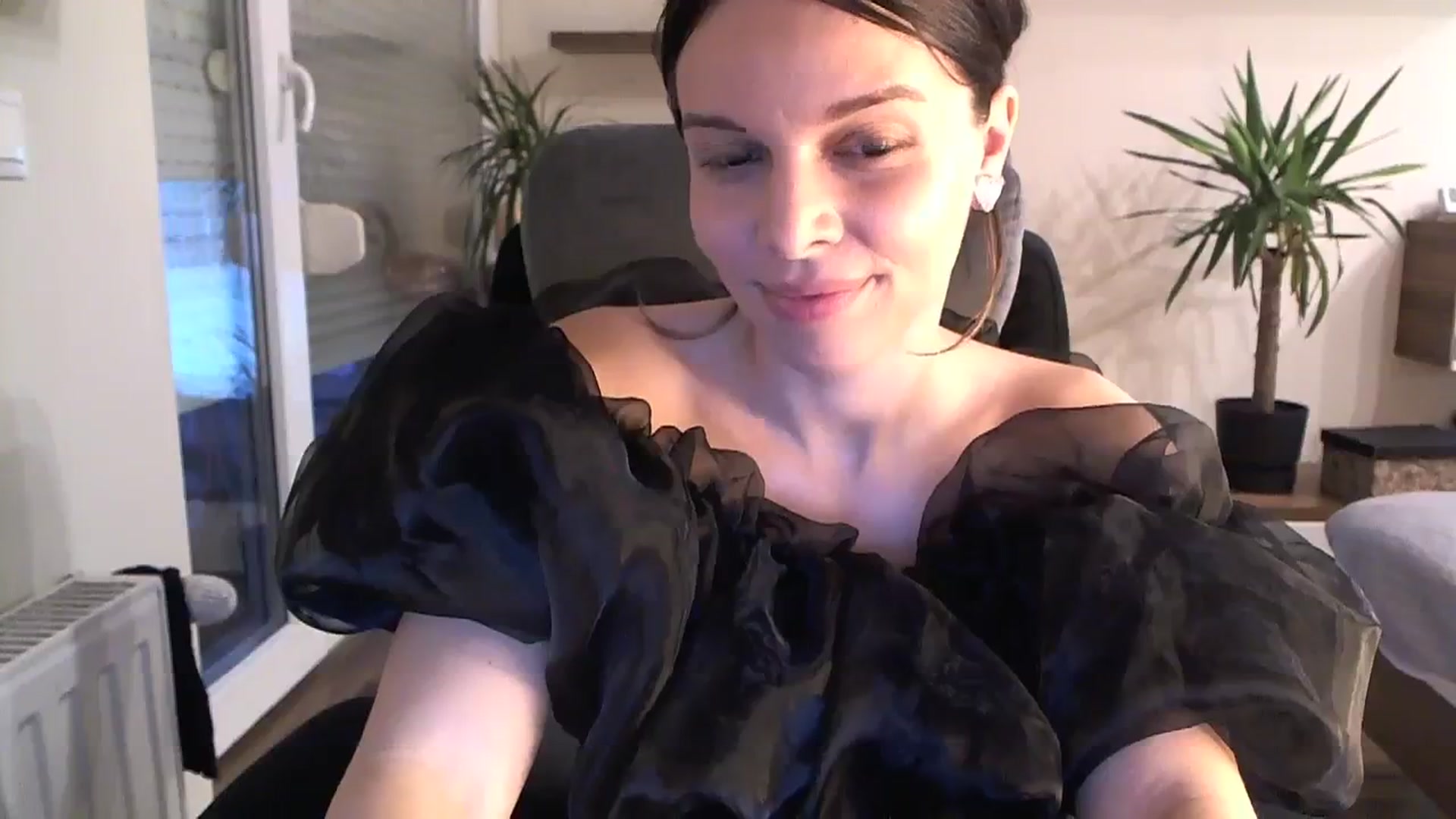 Gallery image thumbnail from Heaven_hot's myfreecams stream on, 12/29/2023, 16:55 image 7 of 20