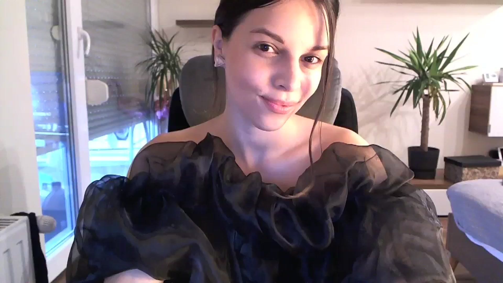 Gallery image thumbnail from Heaven_hot's myfreecams stream on, 12/29/2023, 16:55 image 3 of 20