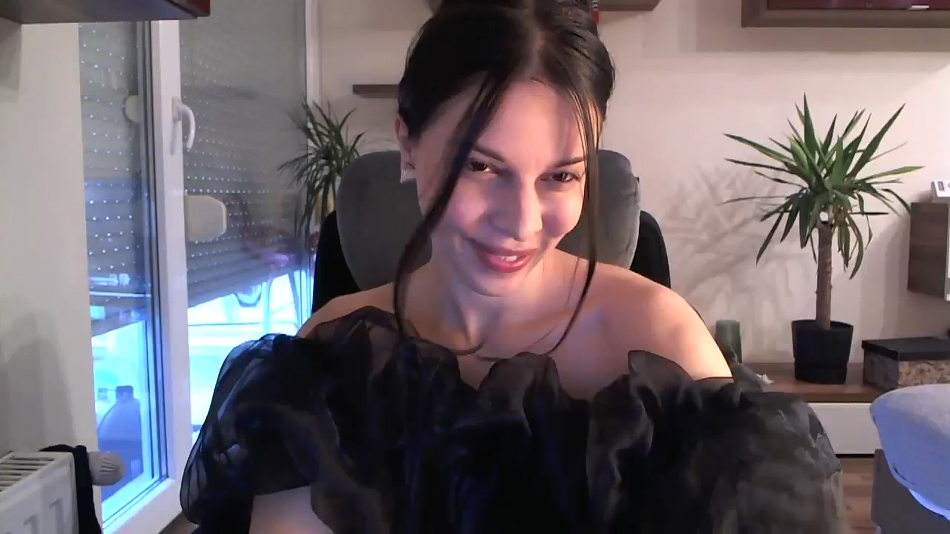 Gallery image thumbnail from Heaven_hot's myfreecams stream on, 12/29/2023, 16:55 image 1 of 20