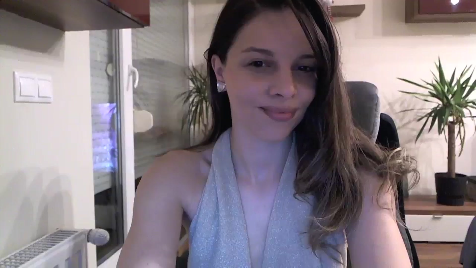 Gallery image thumbnail from Heaven_hot's myfreecams stream on, 01/01/2024, 17:00 image 10 of 20