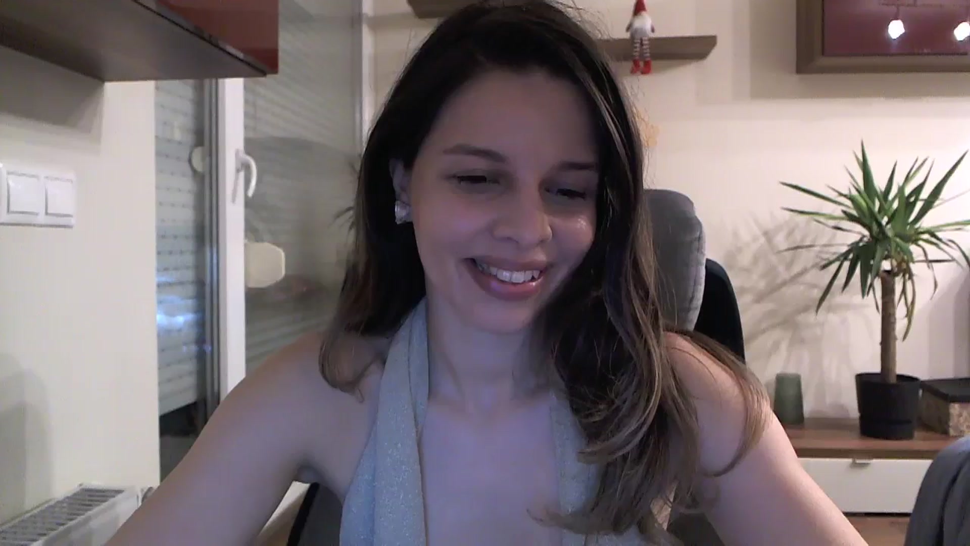 Gallery image thumbnail from Heaven_hot's myfreecams stream on, 01/01/2024, 17:00 image 13 of 20