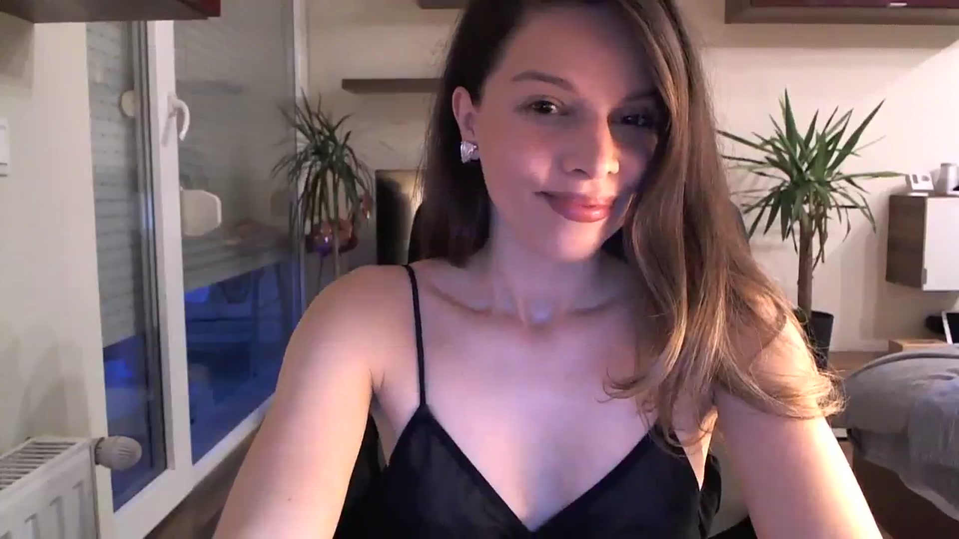 Gallery image thumbnail from Heaven_hot's myfreecams stream on, 01/05/2024, 15:57 image 2 of 20
