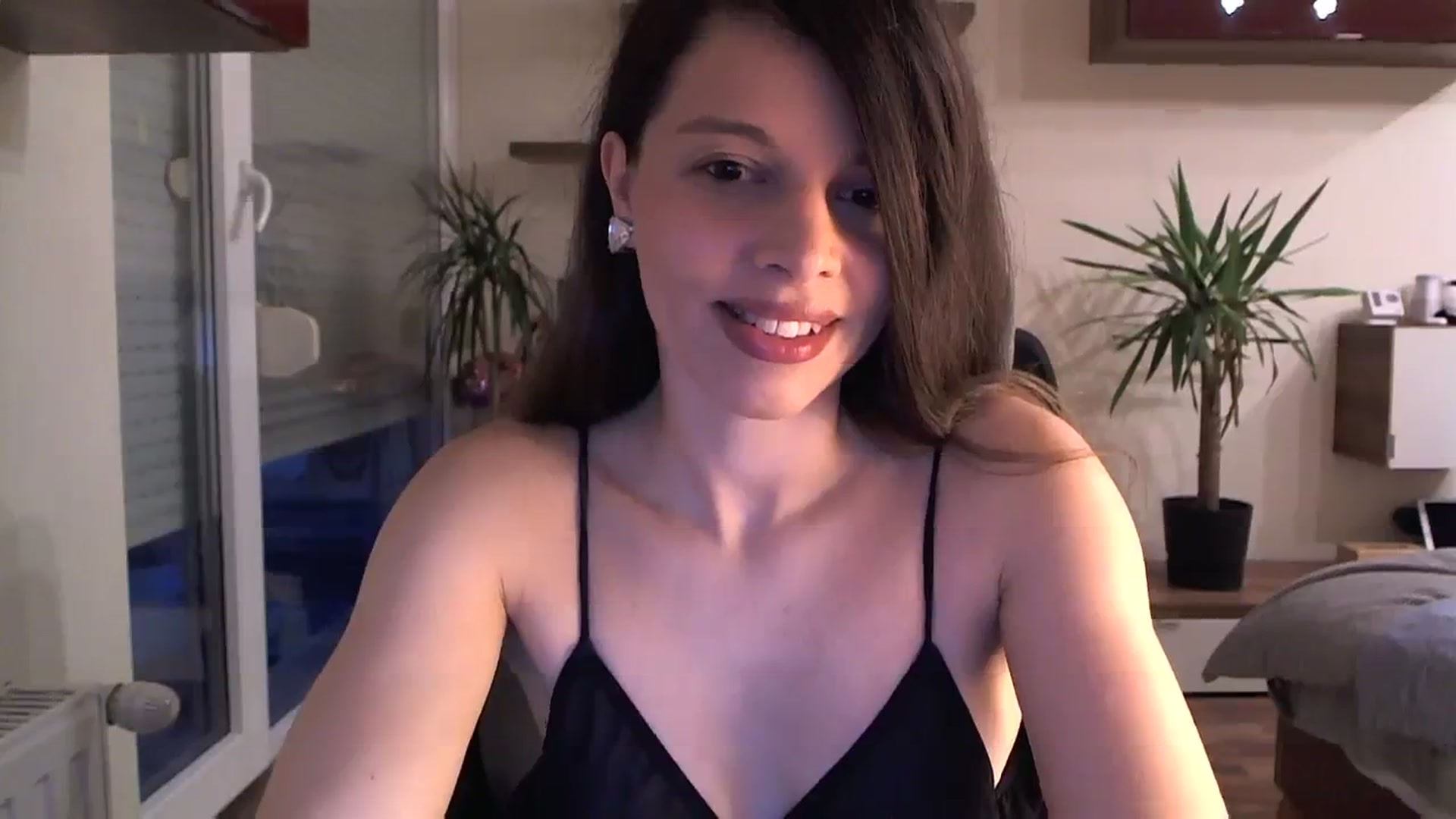 Gallery image thumbnail from Heaven_hot's myfreecams stream on, 01/05/2024, 15:57 image 4 of 20