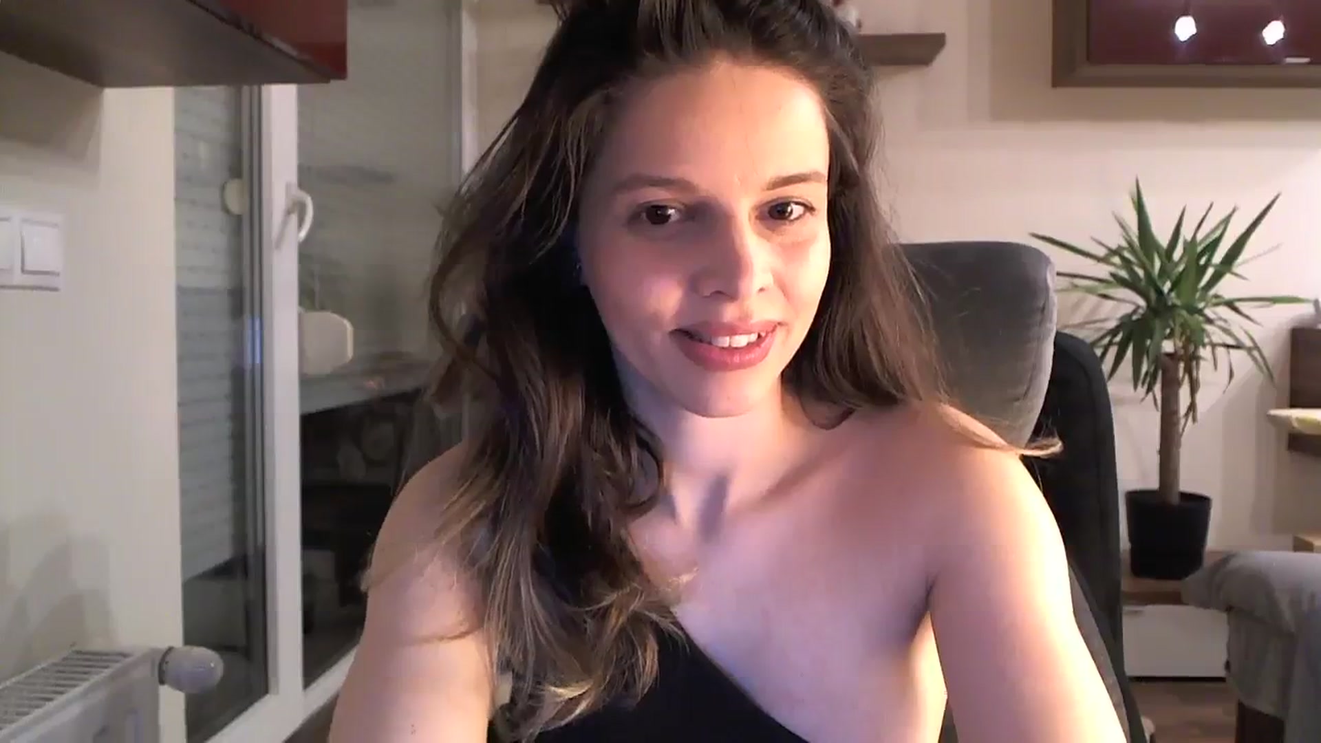 Gallery image thumbnail from Heaven_hot's myfreecams stream on, 01/06/2024, 16:17 image 19 of 20