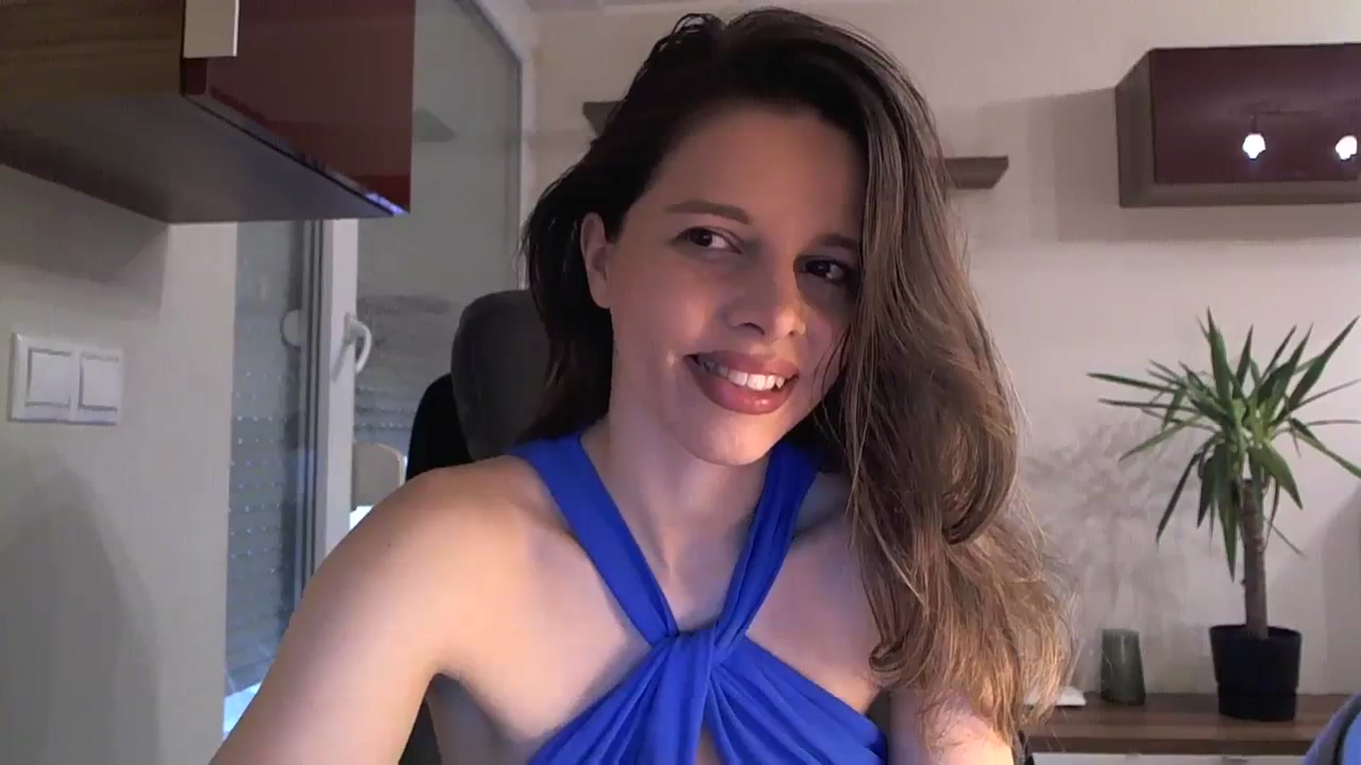 Gallery image thumbnail from Heaven_hot's myfreecams stream on, 01/19/2024, 12:56 image 8 of 20