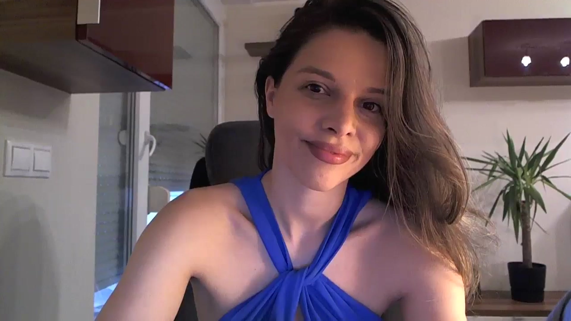 Gallery image thumbnail from Heaven_hot's myfreecams stream on, 01/19/2024, 12:56 image 7 of 20