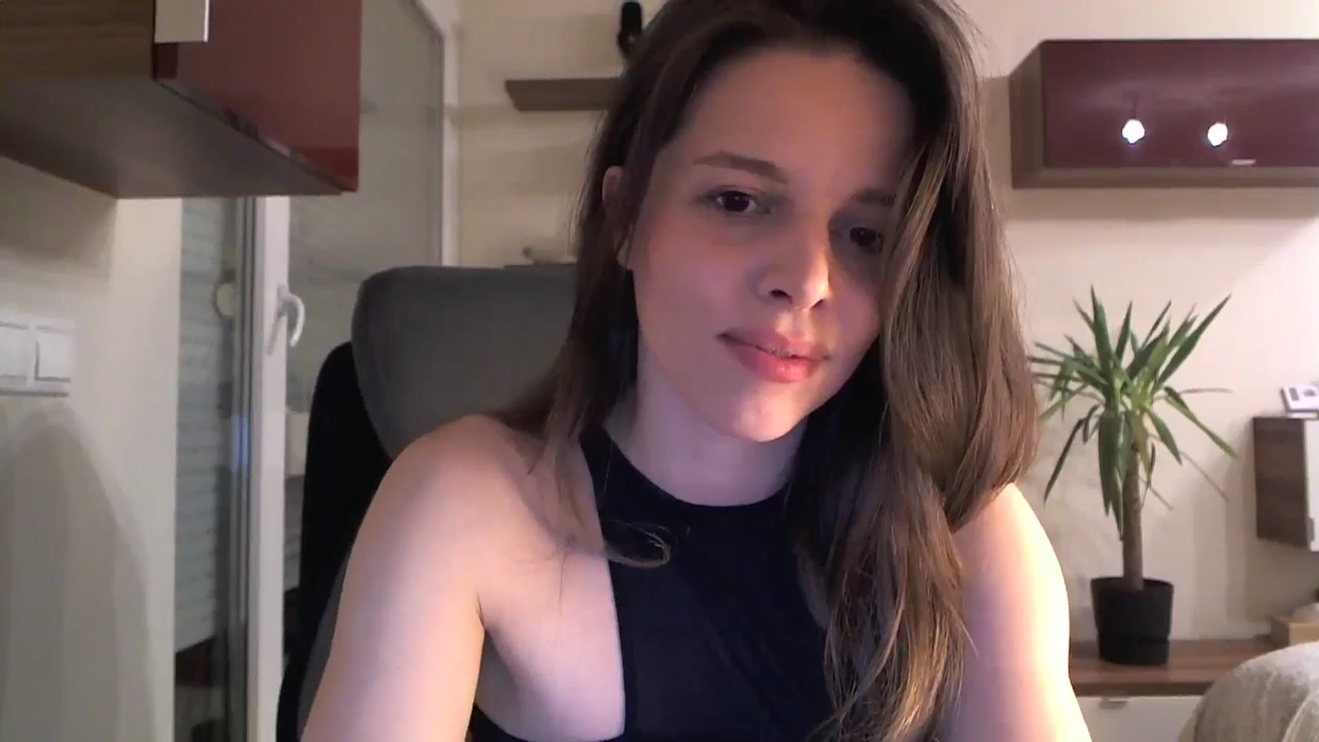 Gallery image thumbnail from Heaven_hot's myfreecams stream on, 01/23/2024, 16:51 image 13 of 20