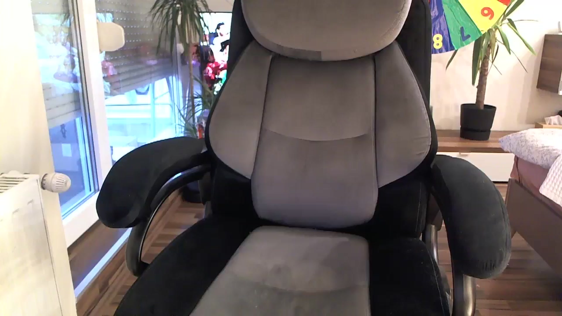 Gallery image thumbnail from Heaven_hot's myfreecams stream on, 01/24/2024, 15:14 image 4 of 20
