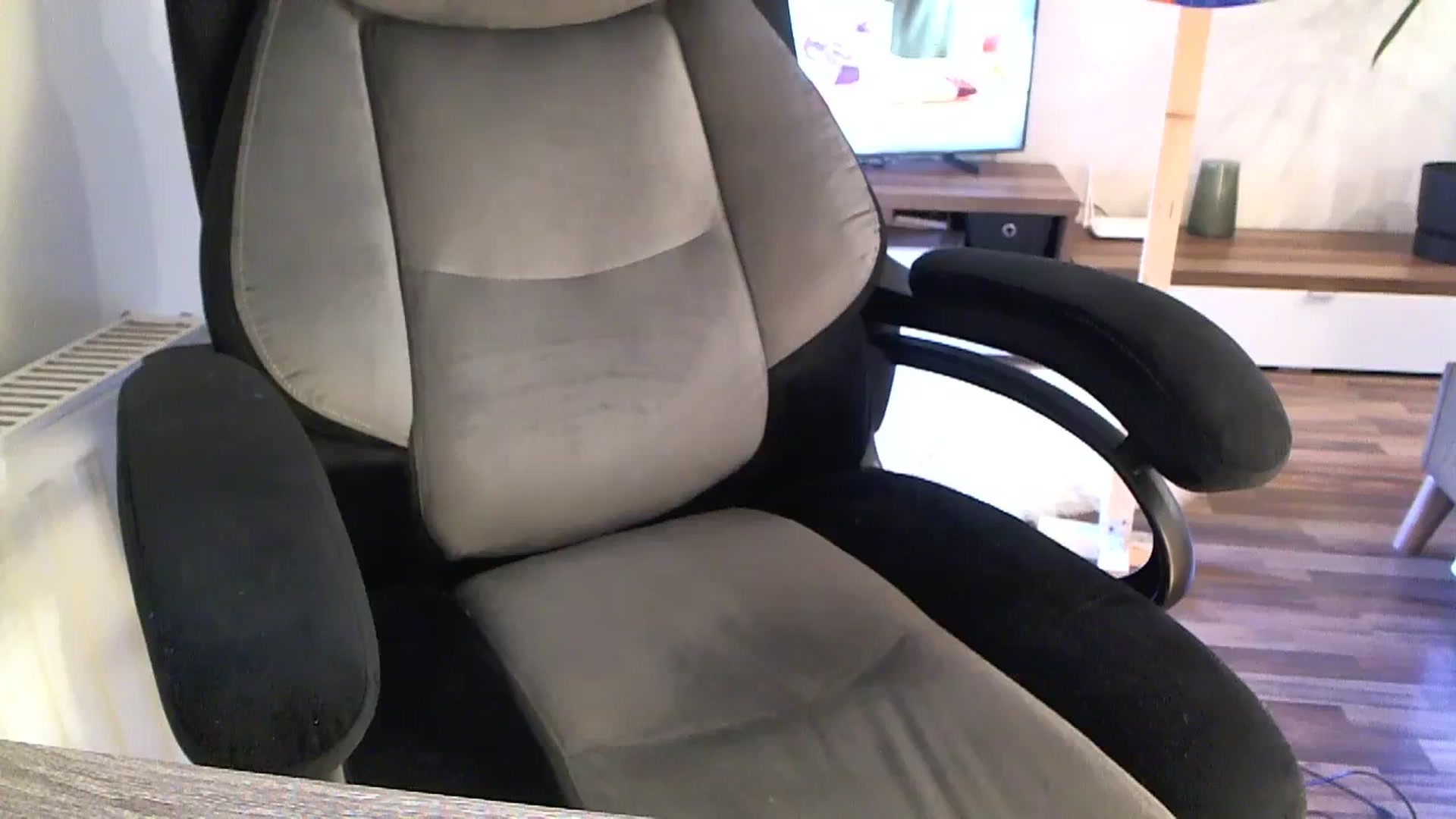 Gallery image thumbnail from Heaven_hot's myfreecams stream on, 01/27/2024, 12:53 image 19 of 20