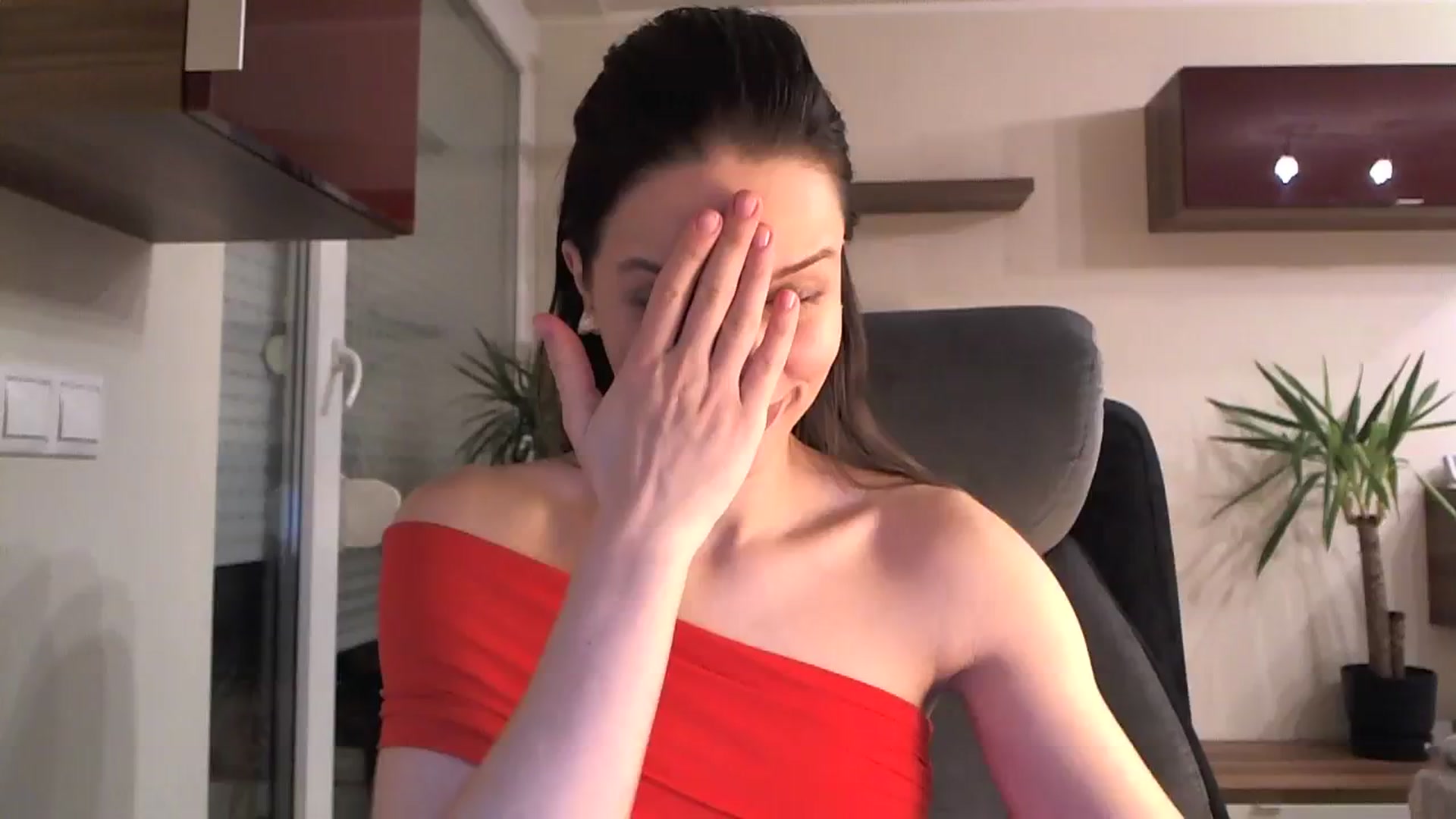 Gallery image thumbnail from Heaven_hot's myfreecams stream on, 02/01/2024, 17:39 image 10 of 20