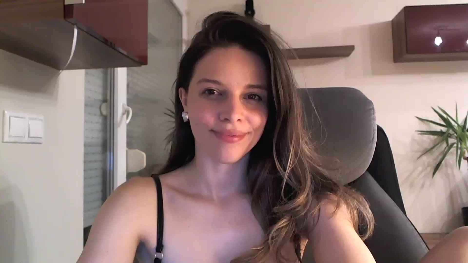 Gallery image thumbnail from Heaven_hot's myfreecams stream on, 02/03/2024, 17:07 image 11 of 20