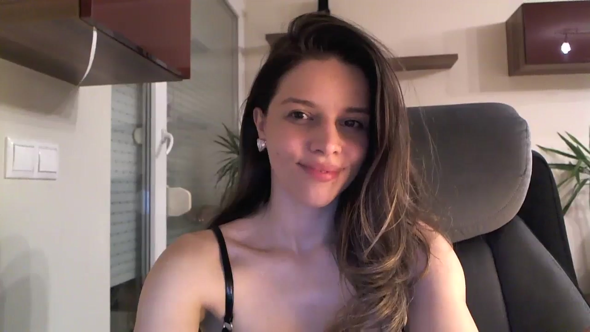 Gallery image thumbnail from Heaven_hot's myfreecams stream on, 02/03/2024, 17:07 image 14 of 20