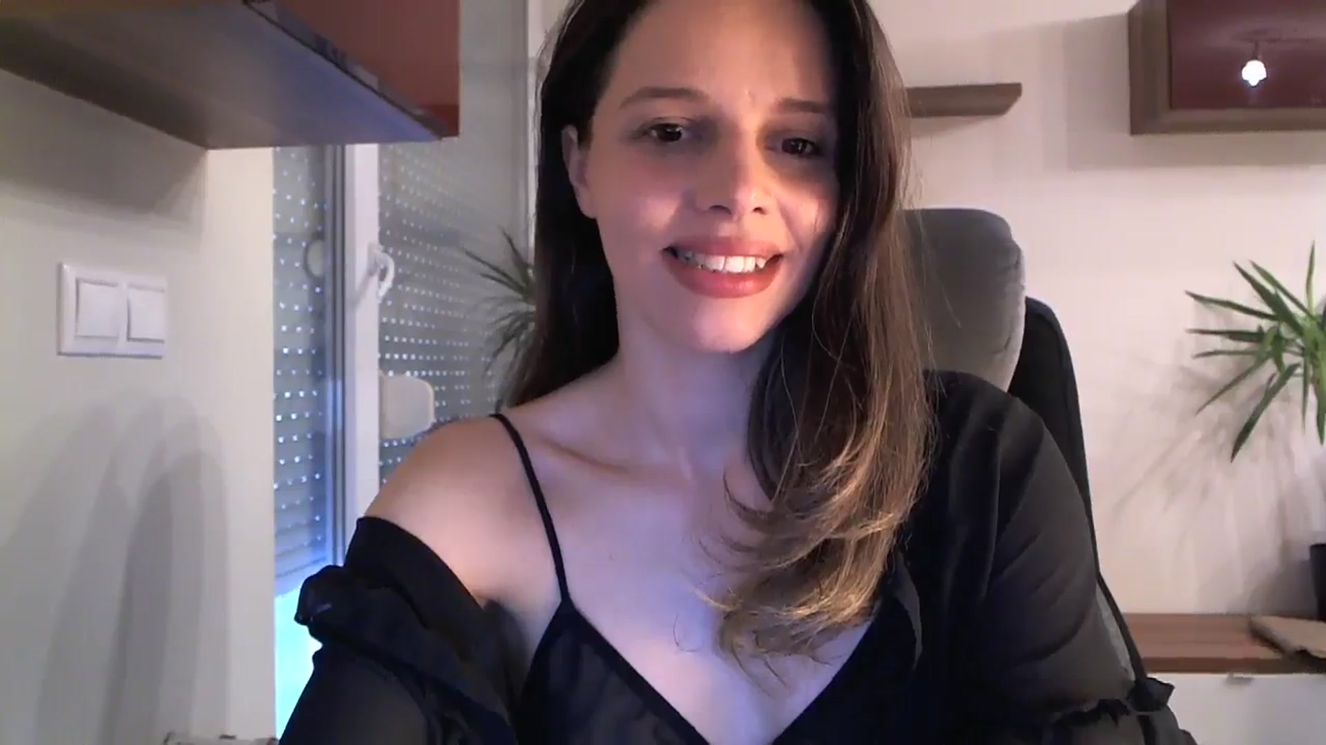 Gallery image thumbnail from Heaven_hot's myfreecams stream on, 02/08/2024, 15:27 image 7 of 20