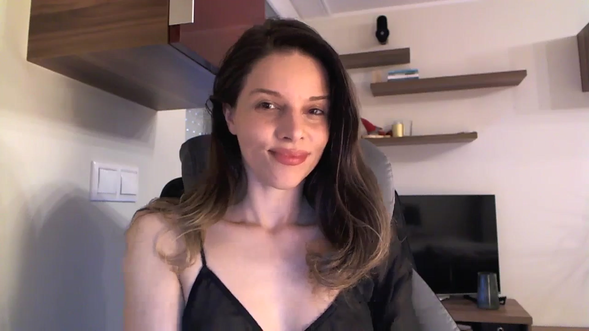 Gallery image thumbnail from Heaven_hot's myfreecams stream on, 02/08/2024, 15:27 image 4 of 20