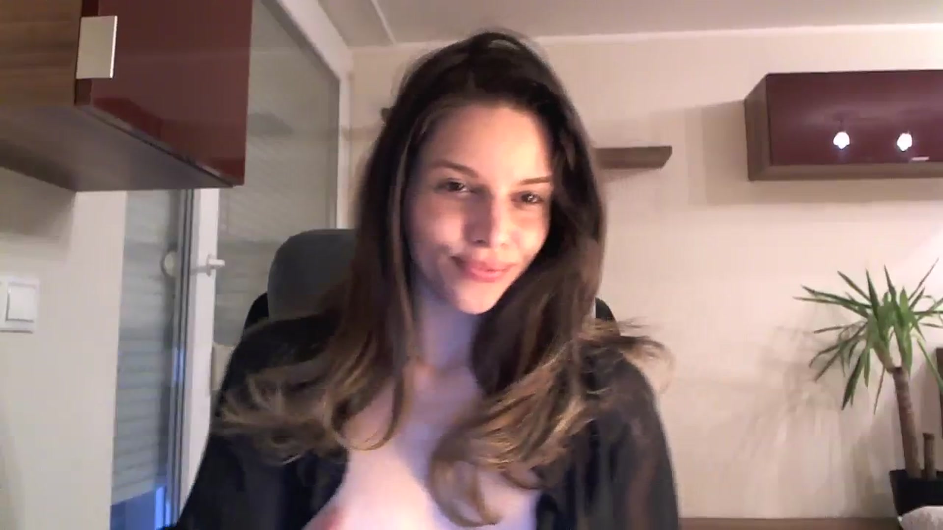 Gallery image thumbnail from Heaven_hot's myfreecams stream on, 02/24/2024, 15:49 image 14 of 20
