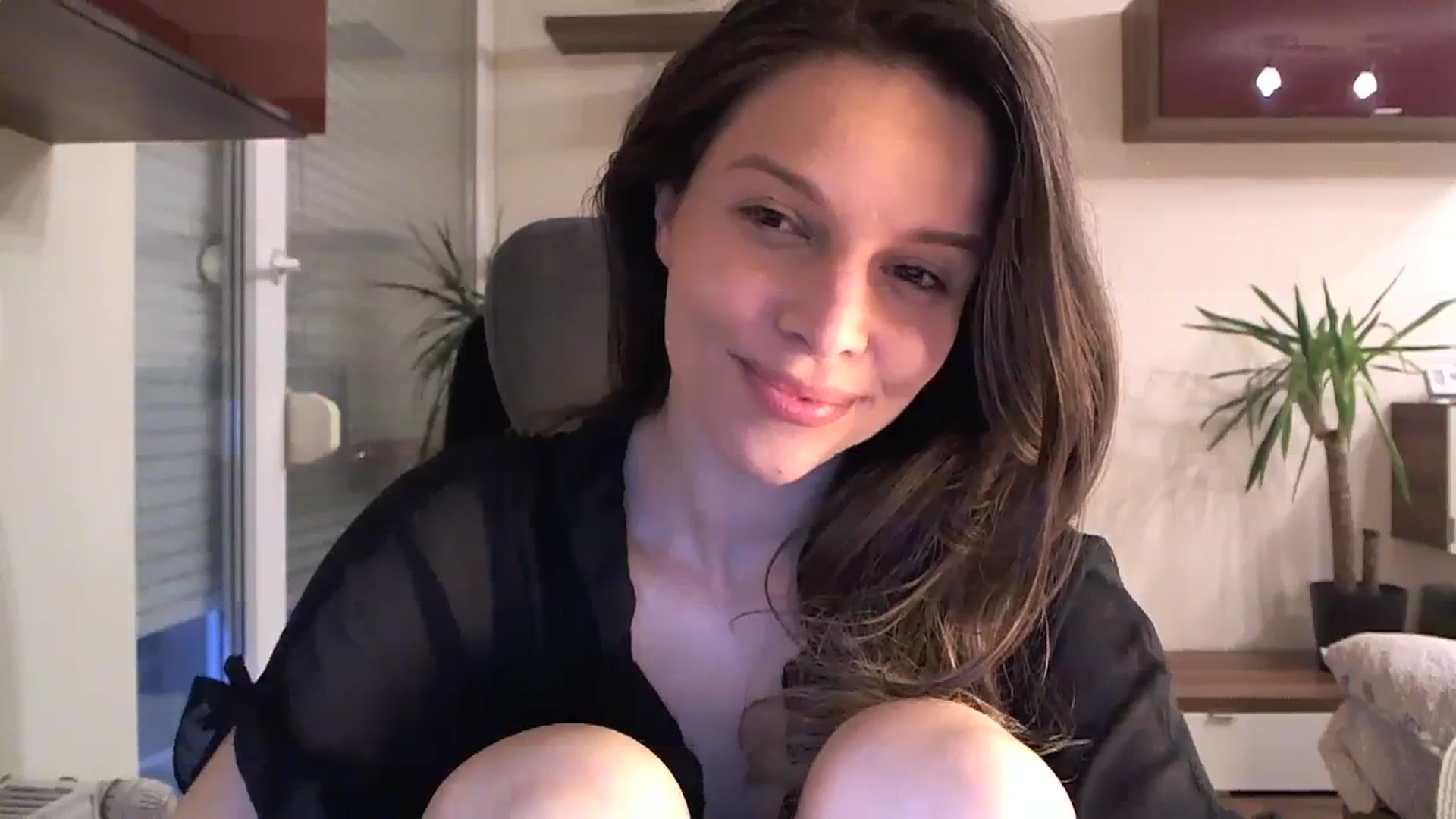 Gallery image thumbnail from Heaven_hot's myfreecams stream on, 02/24/2024, 15:49 image 17 of 20